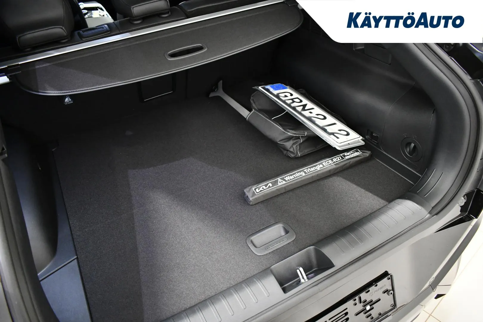 Kia EV6 GRN-212 carousel image