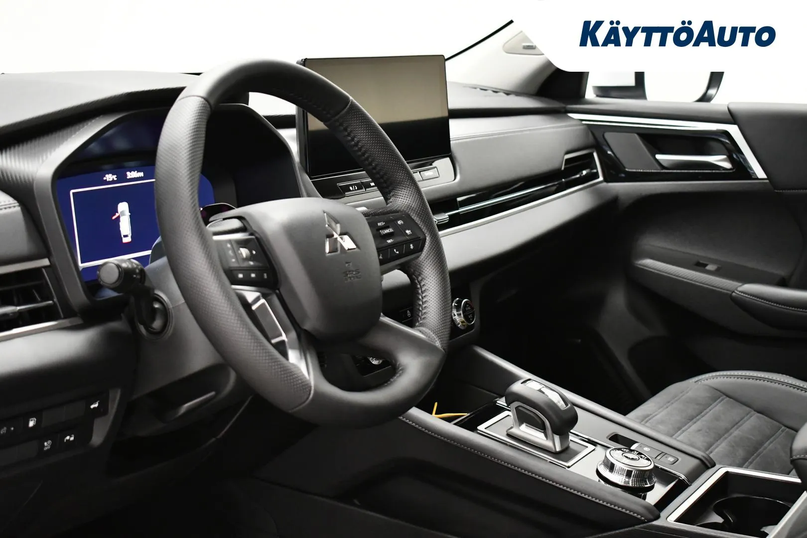 Mitsubishi Outlander XUZ-352 carousel image