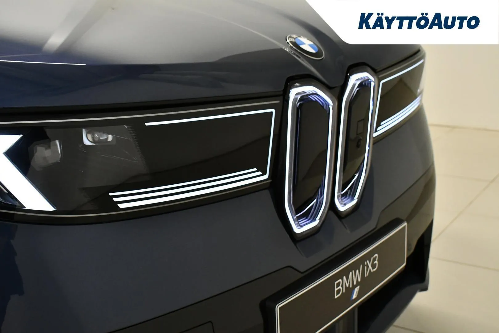 BMW iX3 XTR-759 carousel image