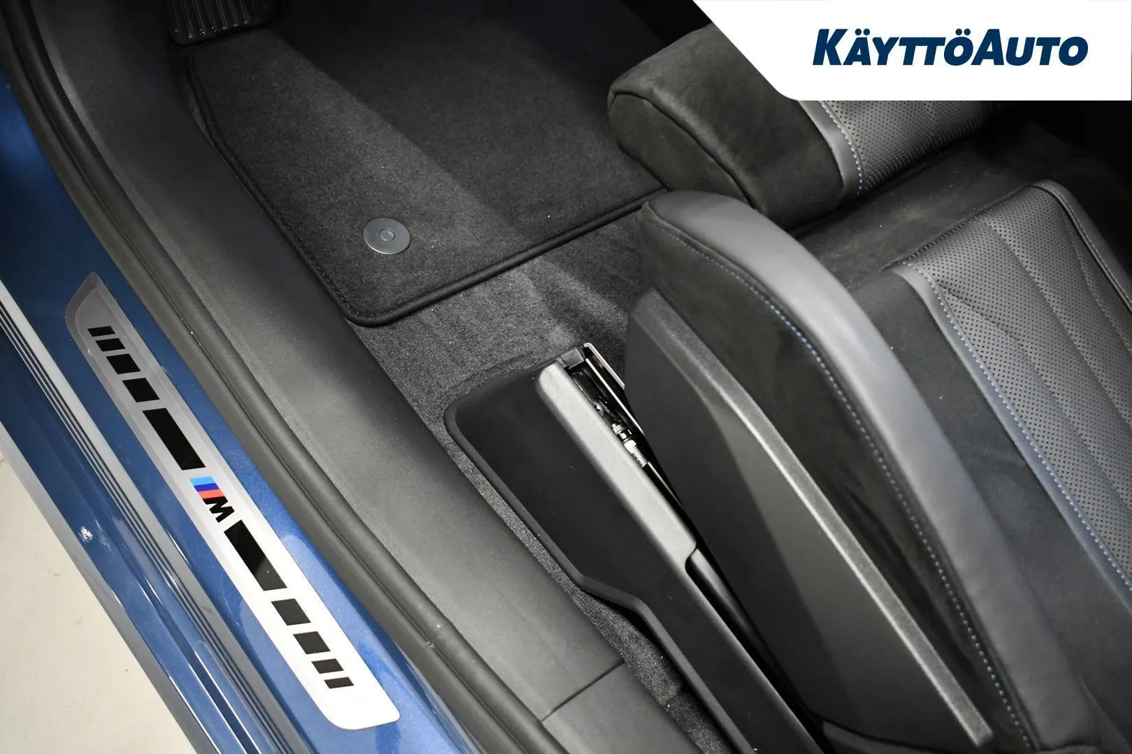 BMW iX3 XTR-759 carousel image