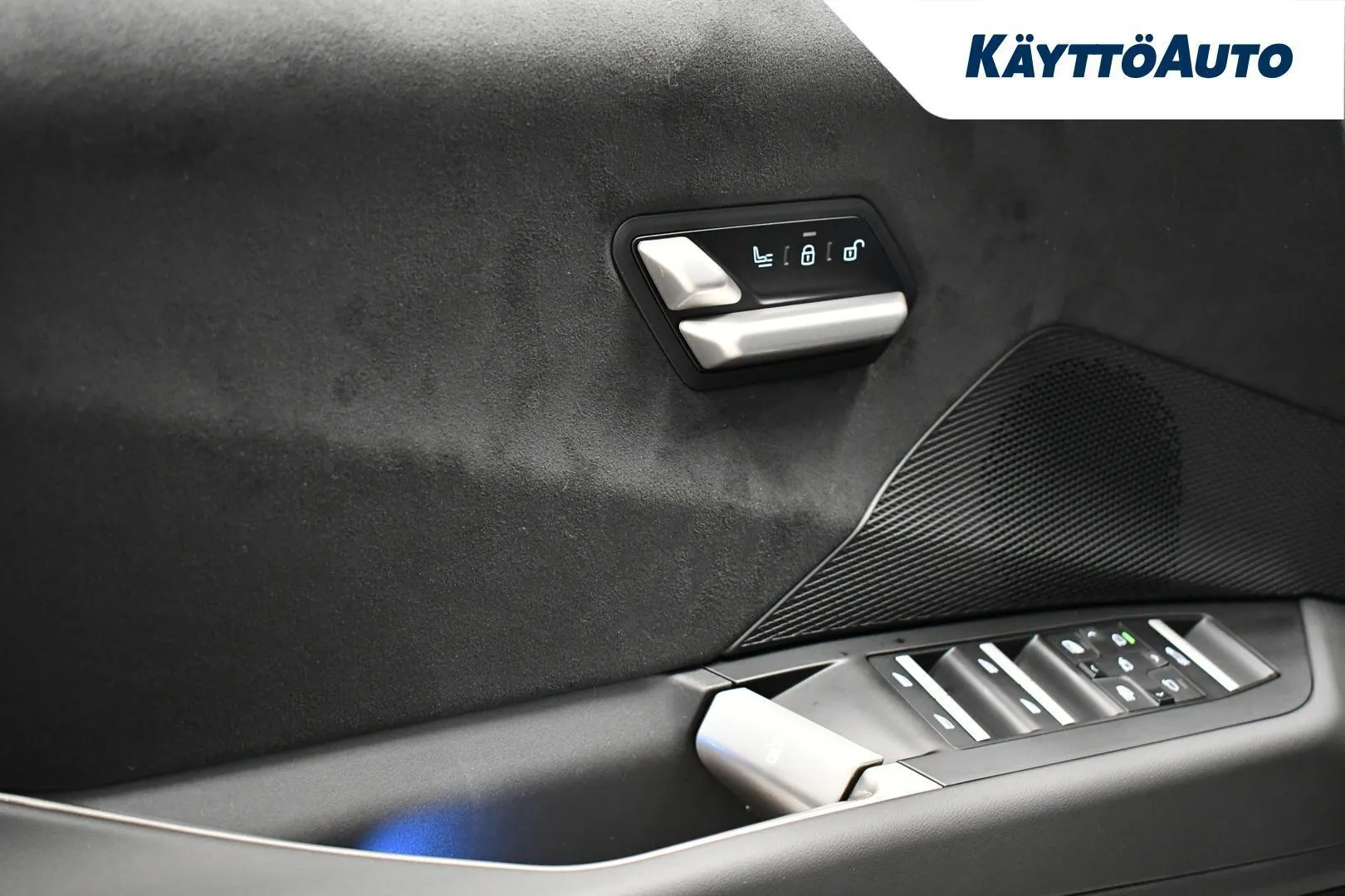 BMW iX3 XTR-759 carousel image