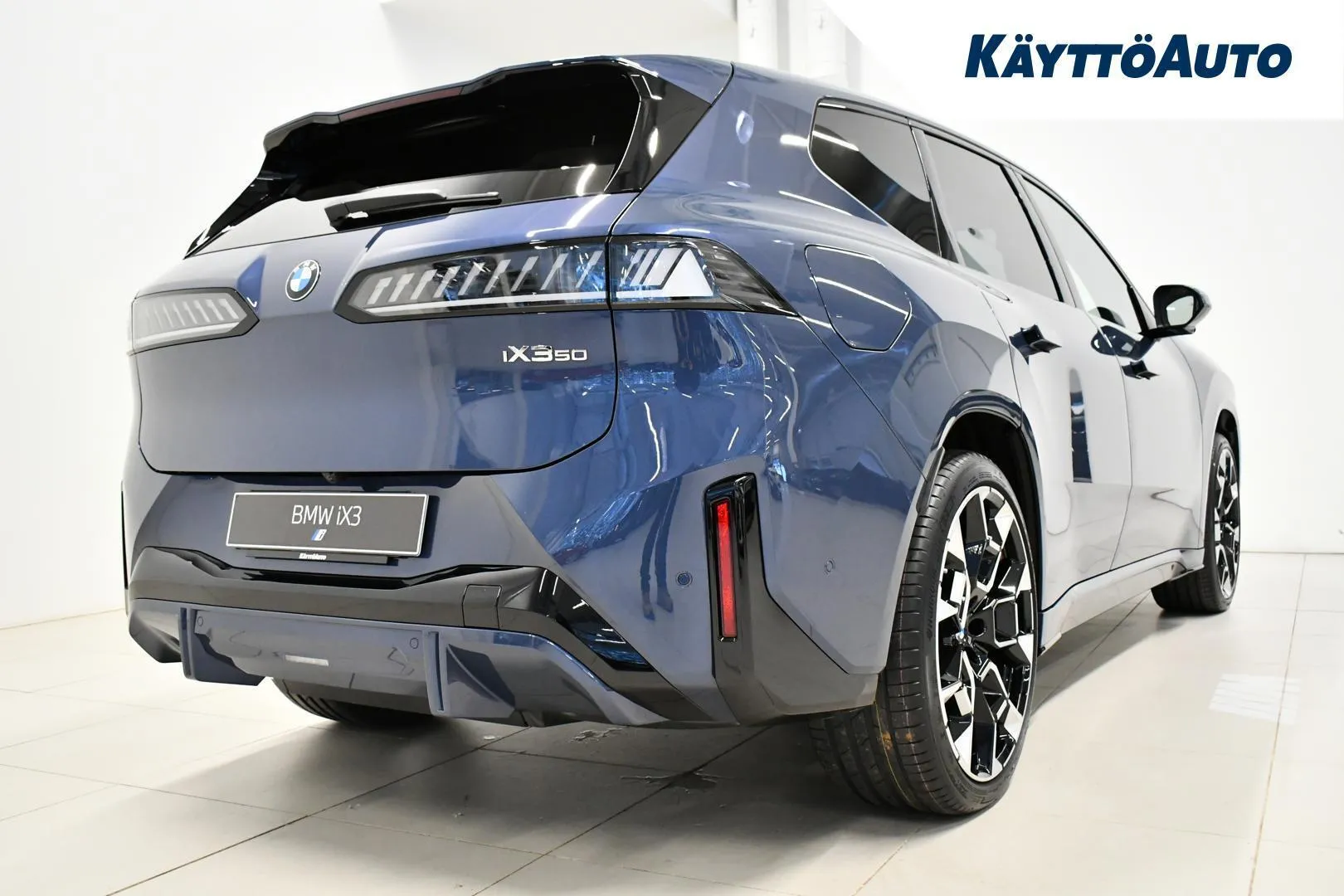 BMW iX3 XTR-759 carousel image