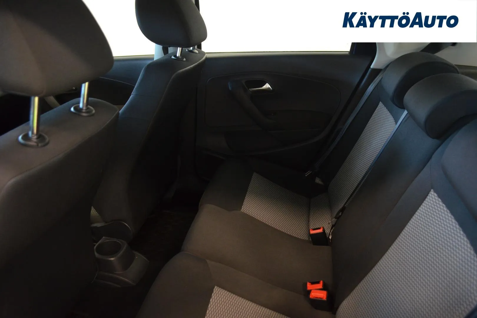 VOLKSWAGEN Polo XMS-621 carousel image