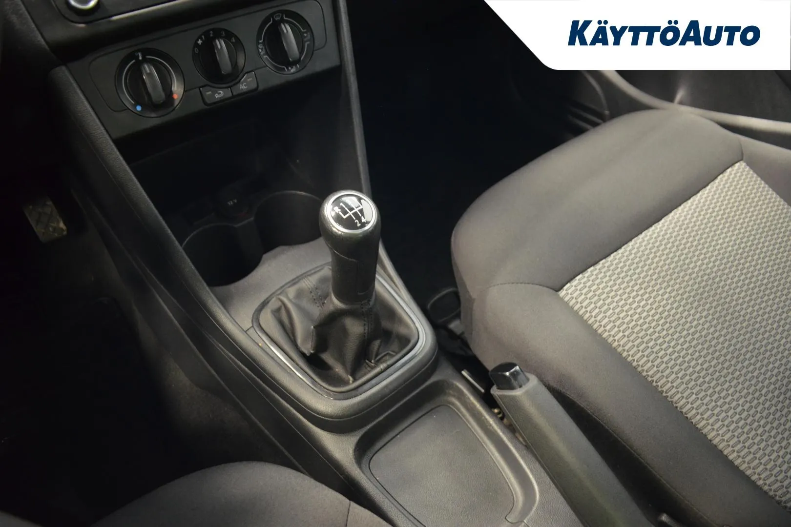 VOLKSWAGEN Polo XMS-621 carousel image