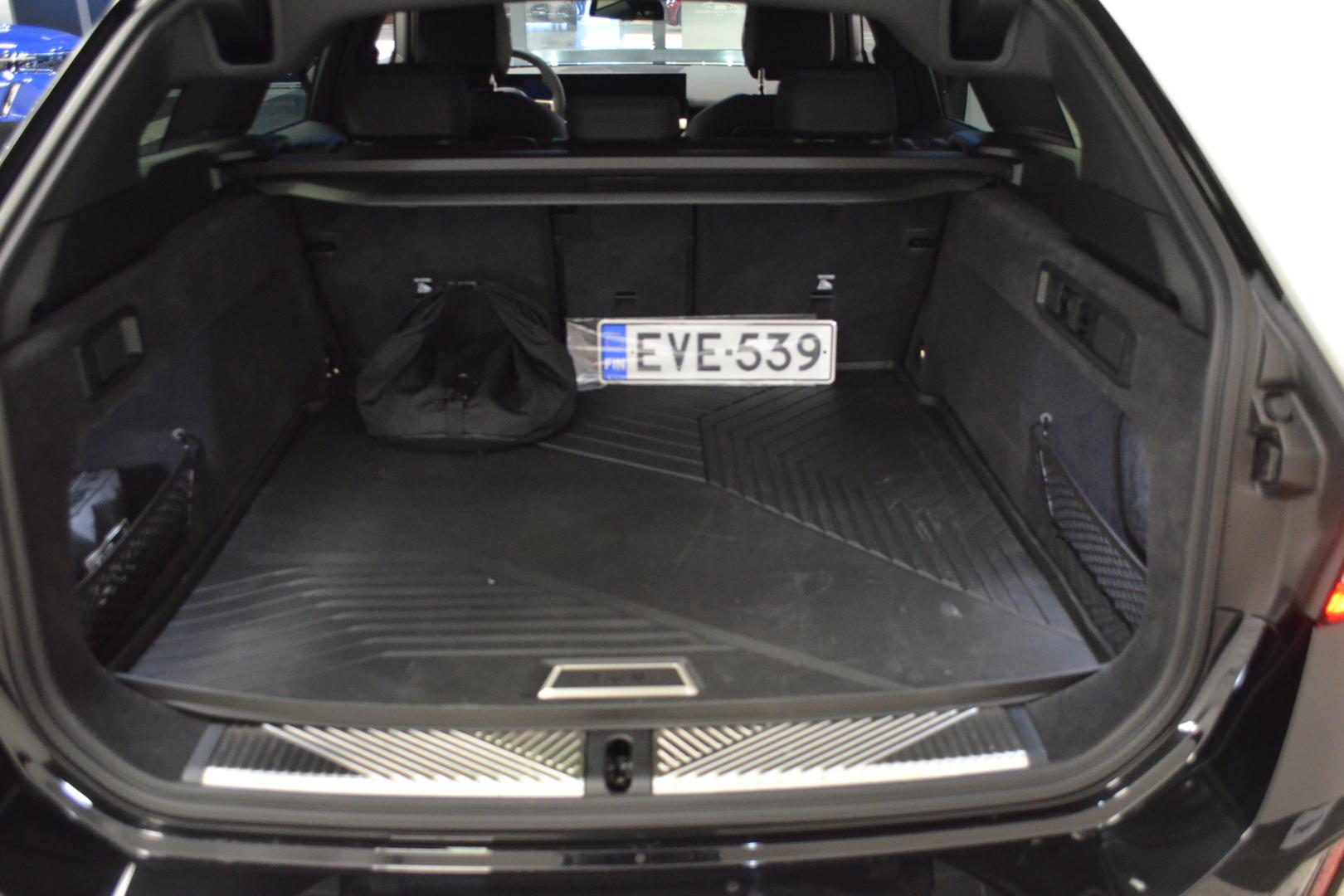 BMW i5 G61 Touring eDrive40 M Sport 2026, kuva 6/14