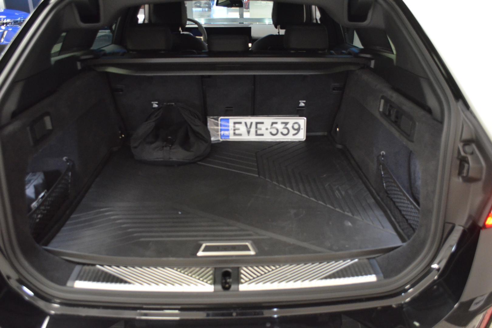 BMW i5 G61 Touring eDrive40 M Sport 2026, kuva 6/14