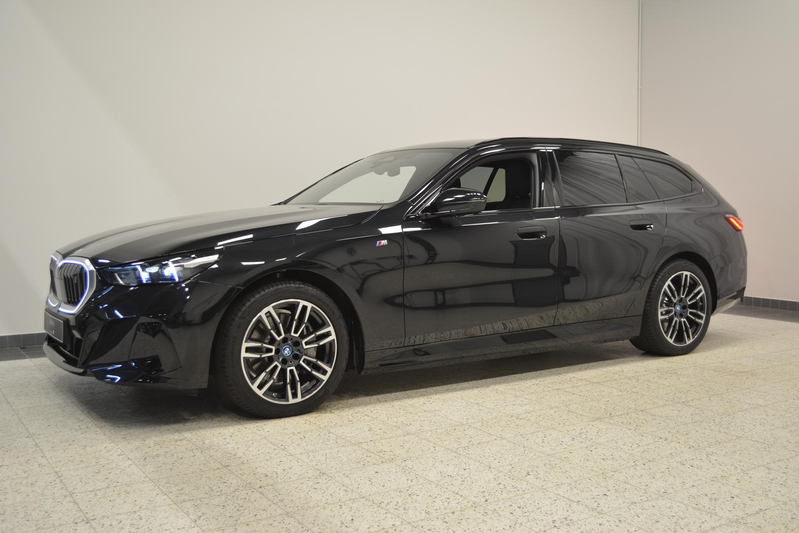 BMW i5 G61 Touring eDrive40 M Sport 2026, kuva 2/14