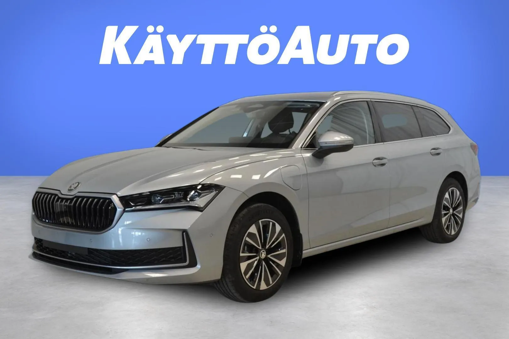 Skoda Superb JNP-704 carousel image