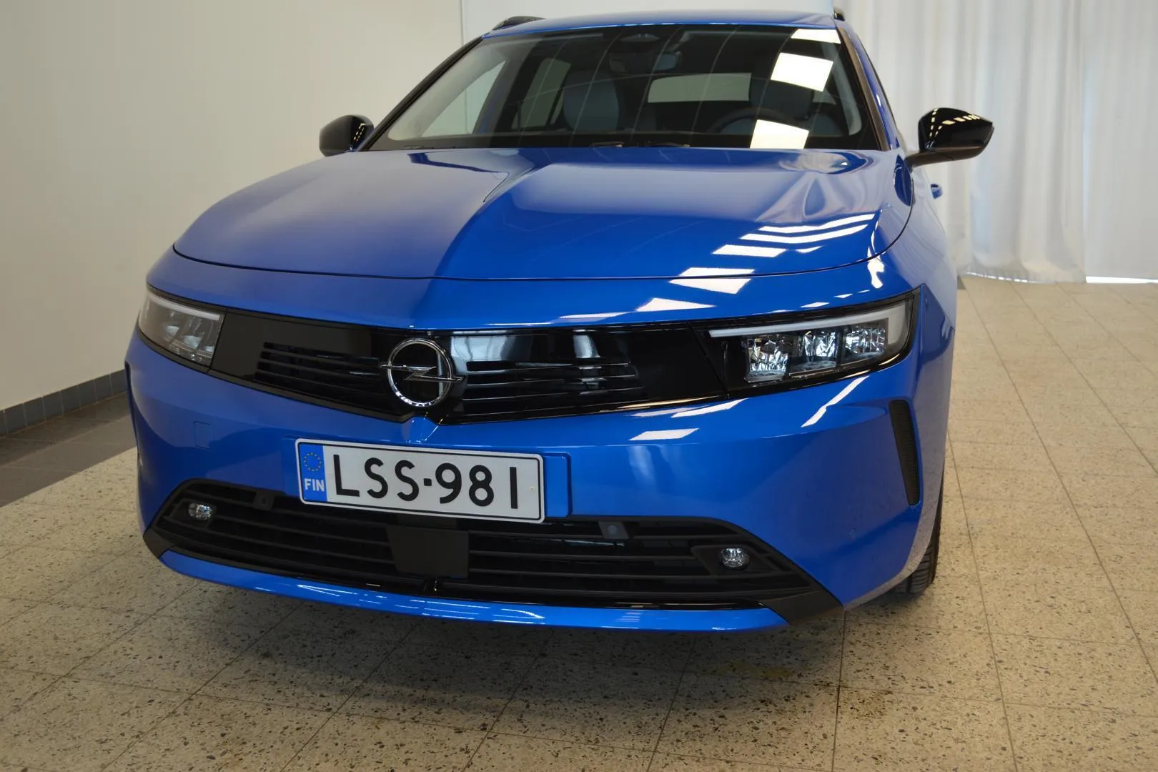 Opel Astra LSS-981 carousel image