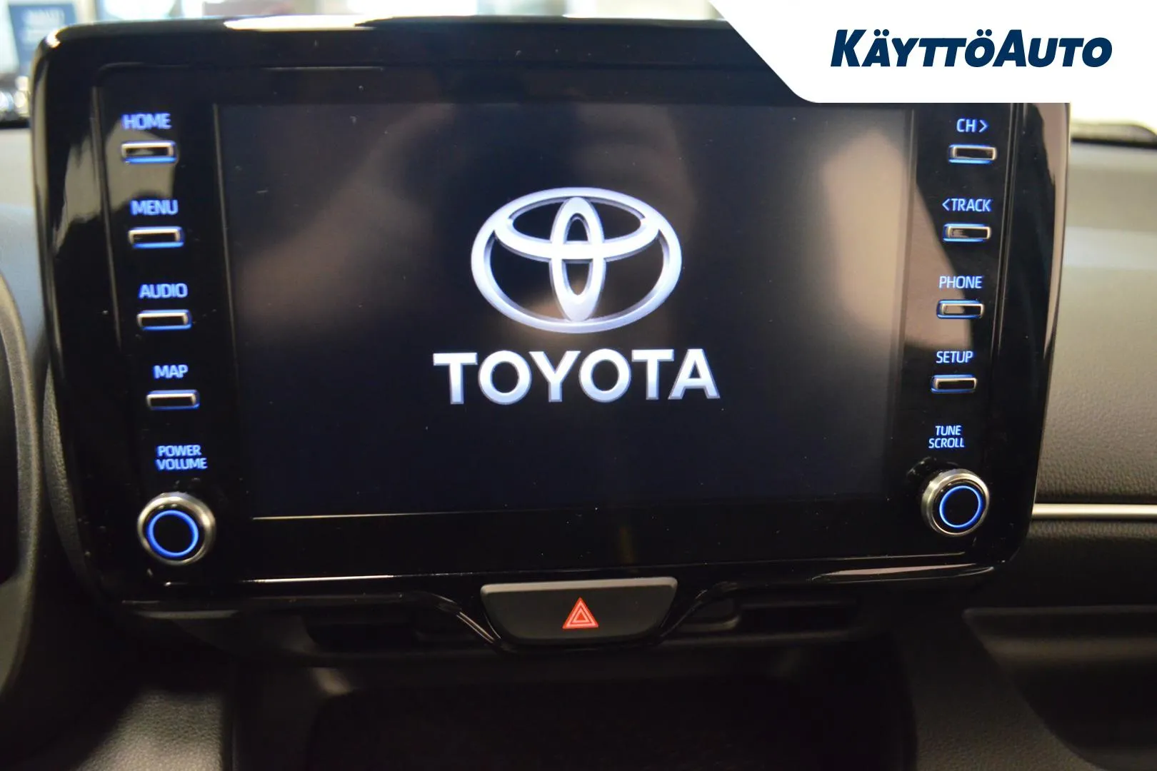 TOYOTA Yaris JMU-788 carousel image