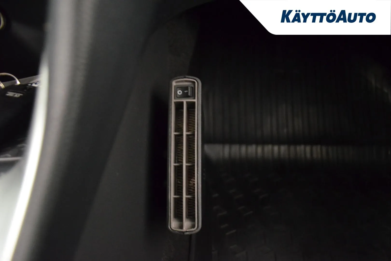 TOYOTA Yaris JMU-788 carousel image