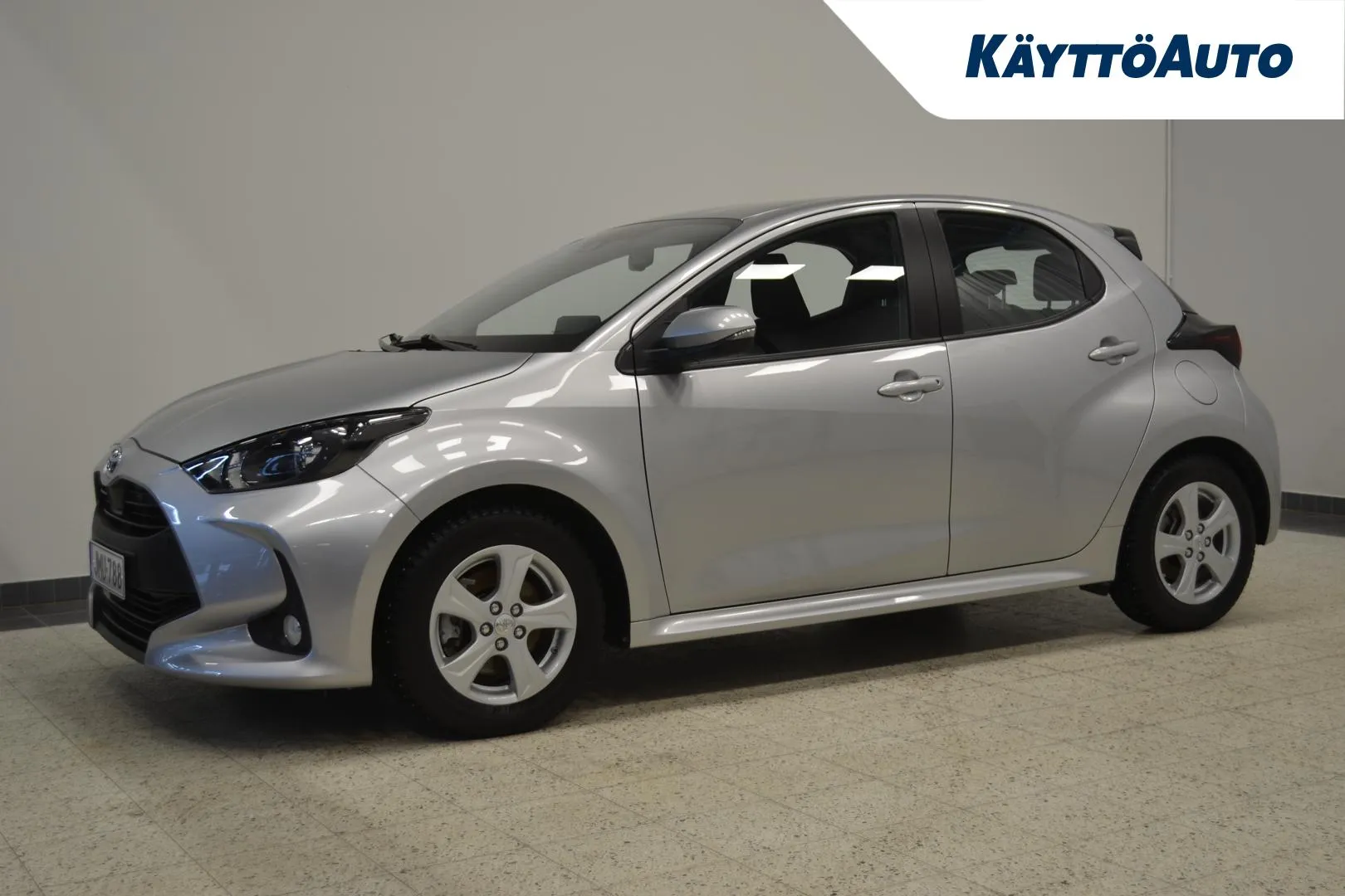 TOYOTA Yaris JMU-788 carousel image