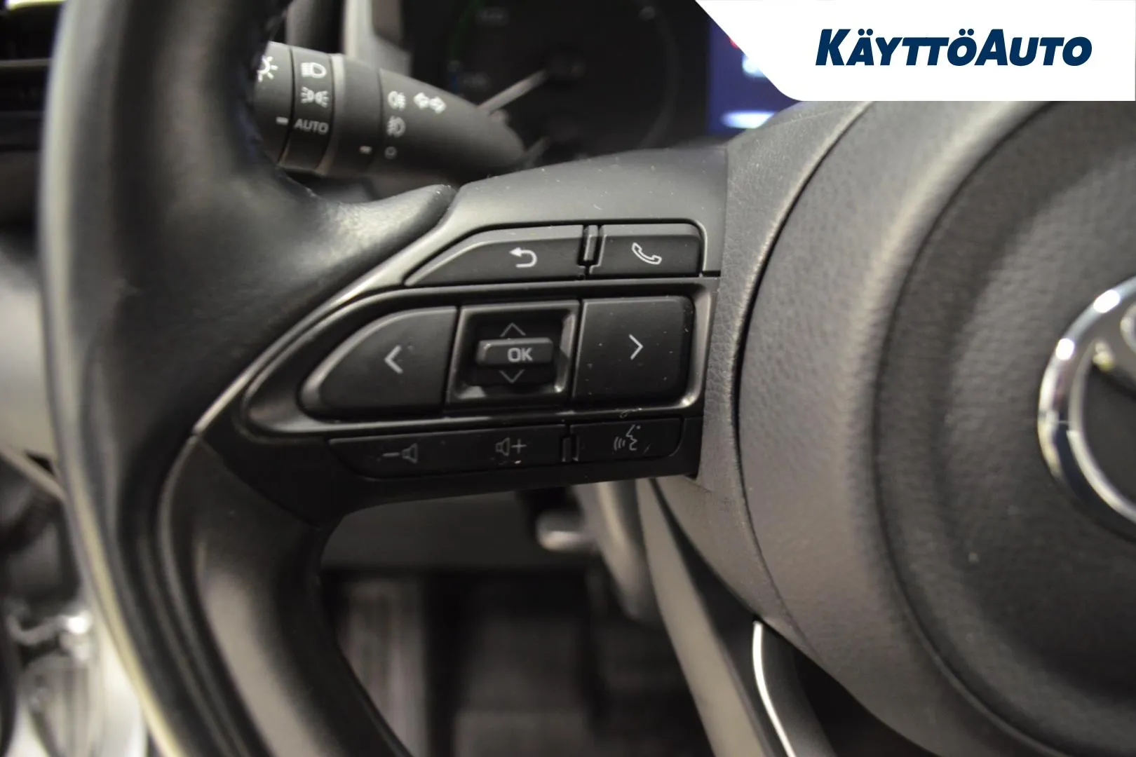 TOYOTA Yaris JMU-788 carousel image