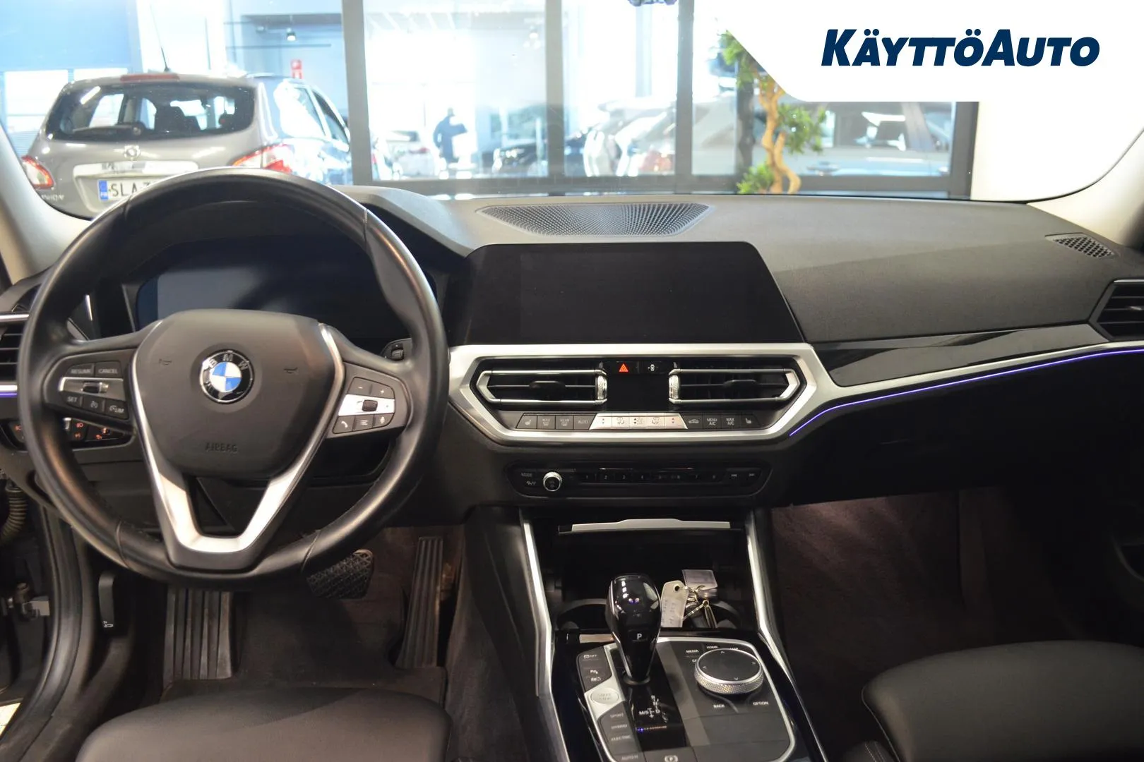 BMW 330 JLM-359 carousel image