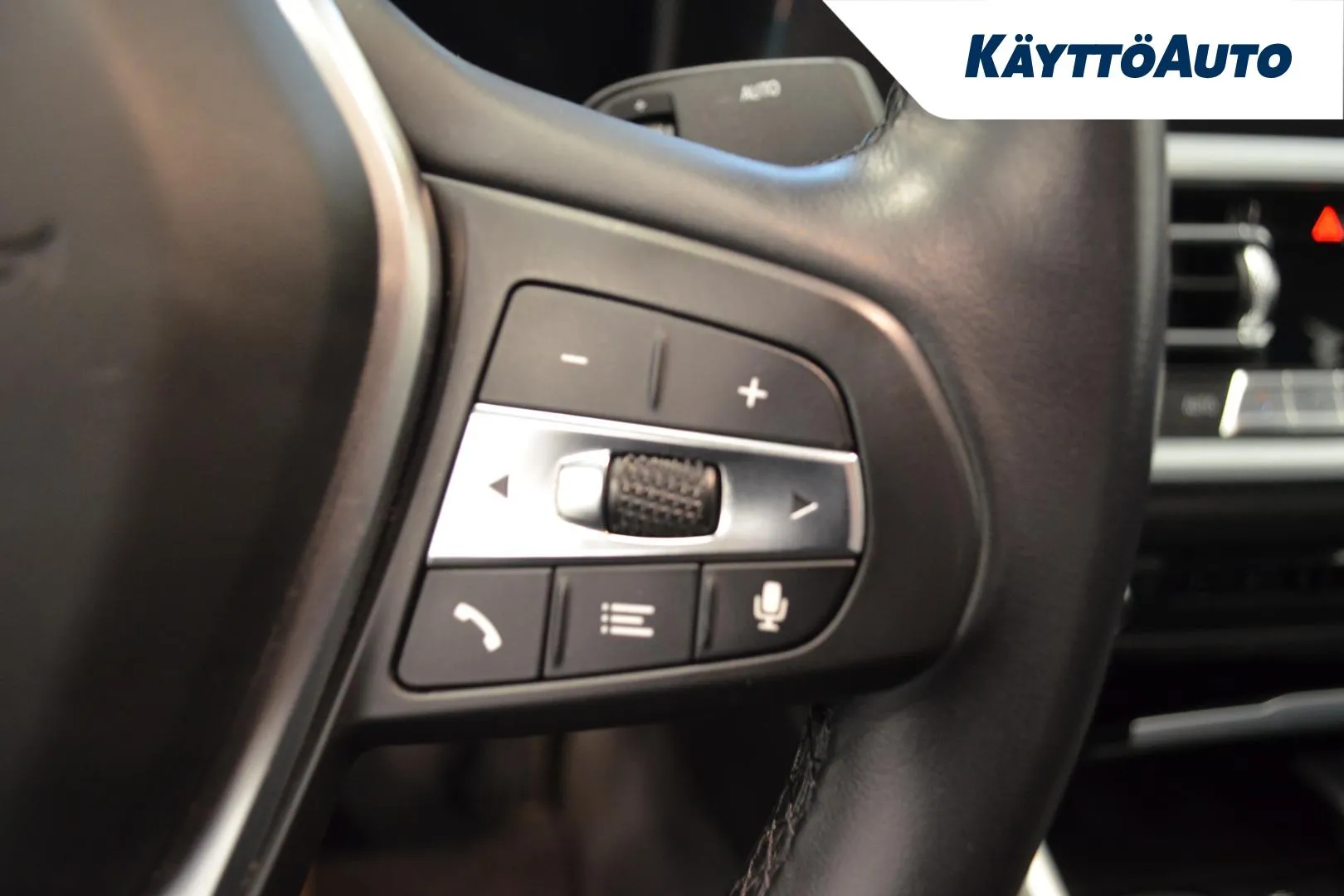 BMW 330 JLM-359 carousel image