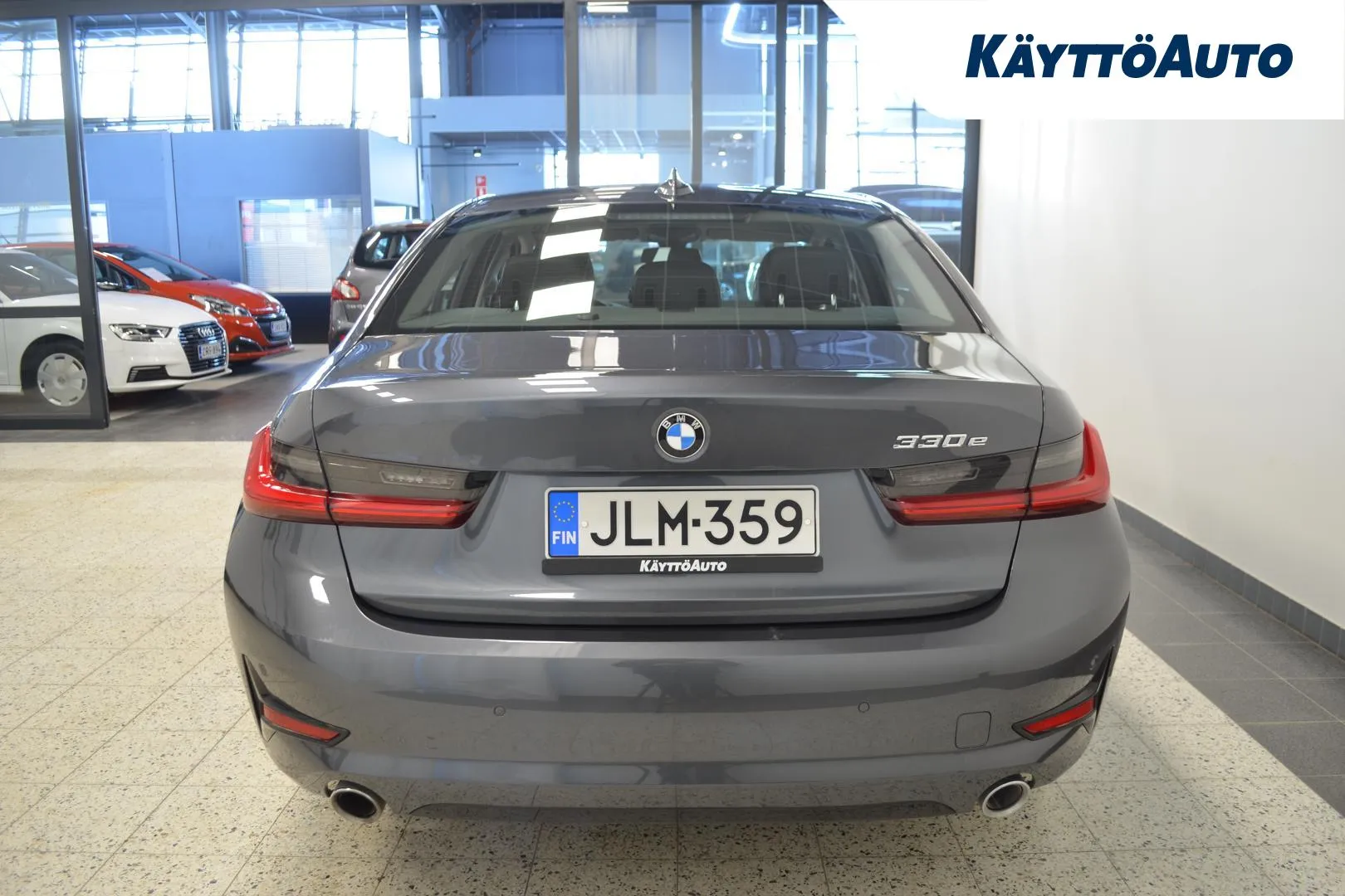 BMW 330 JLM-359 carousel image