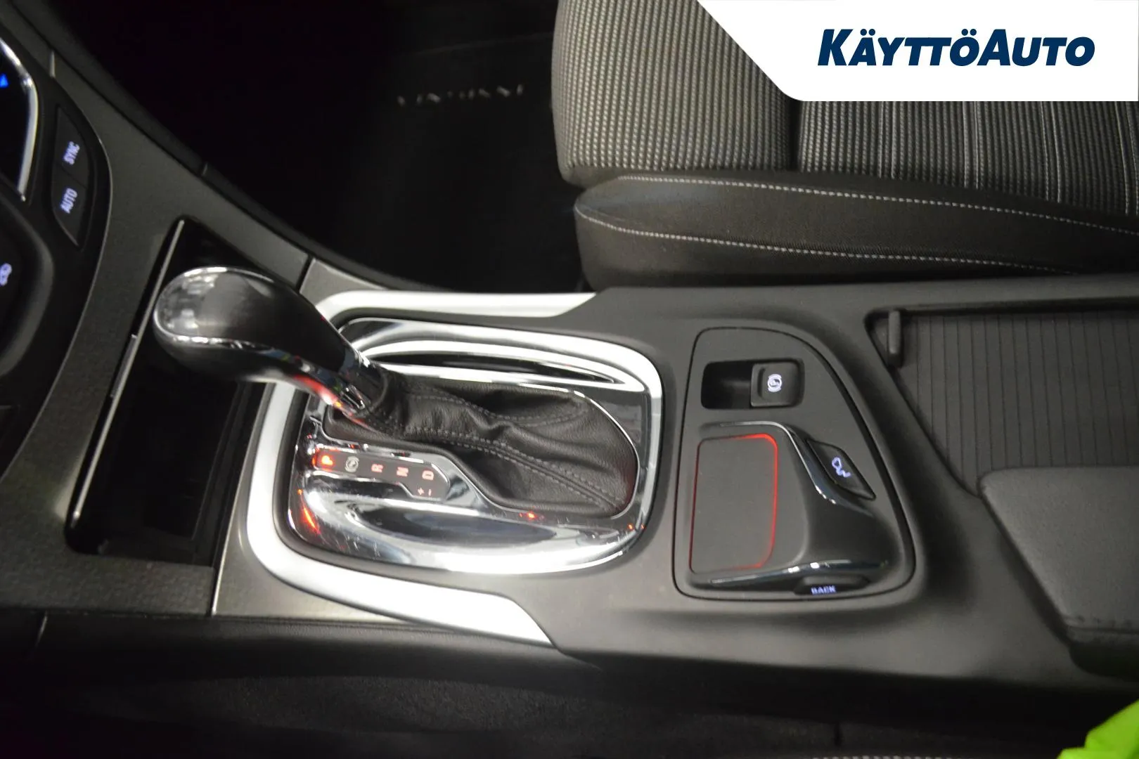 OPEL Insignia FLN-329 carousel image