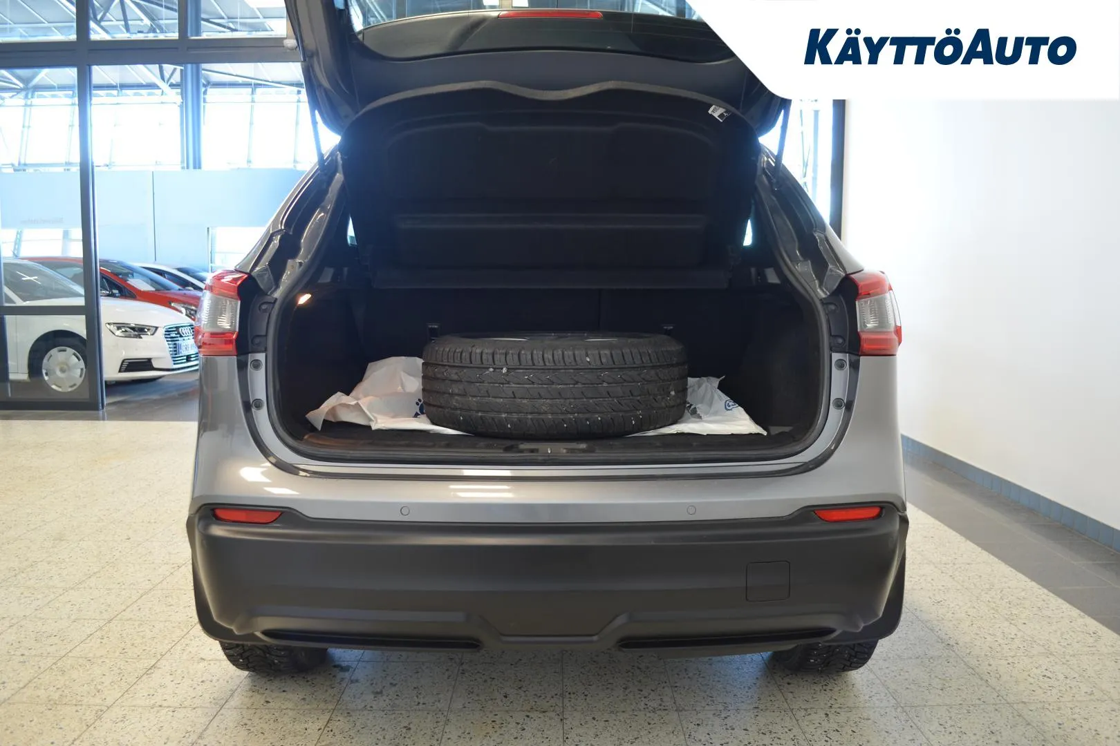 NISSAN Qashqai LOX-654 carousel image