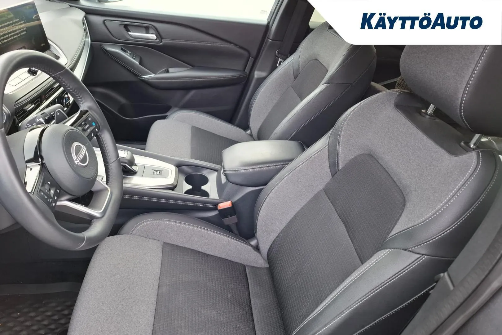 NISSAN Qashqai XTJ-493 carousel image