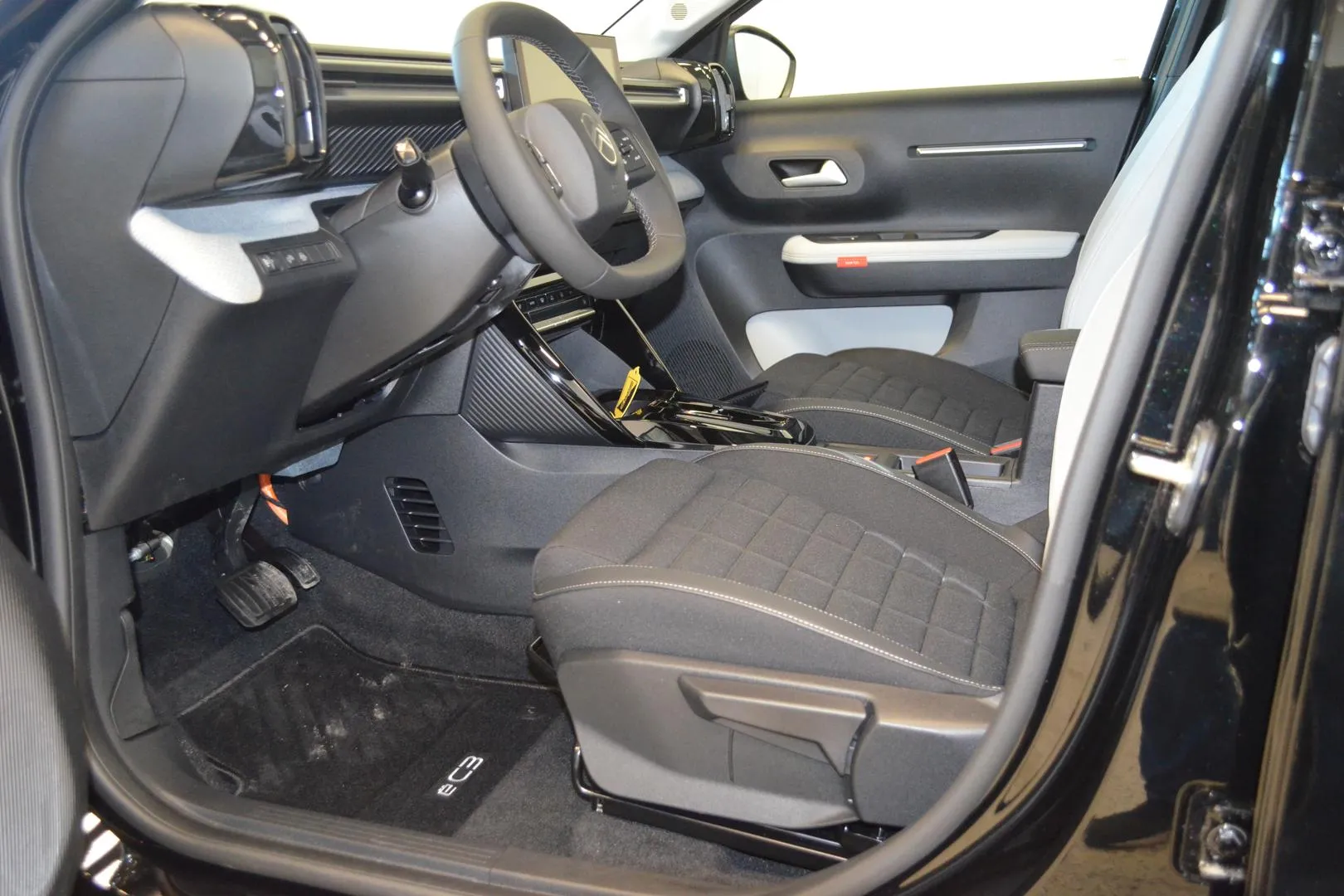 Citroen e-C3 NOA-198 carousel image