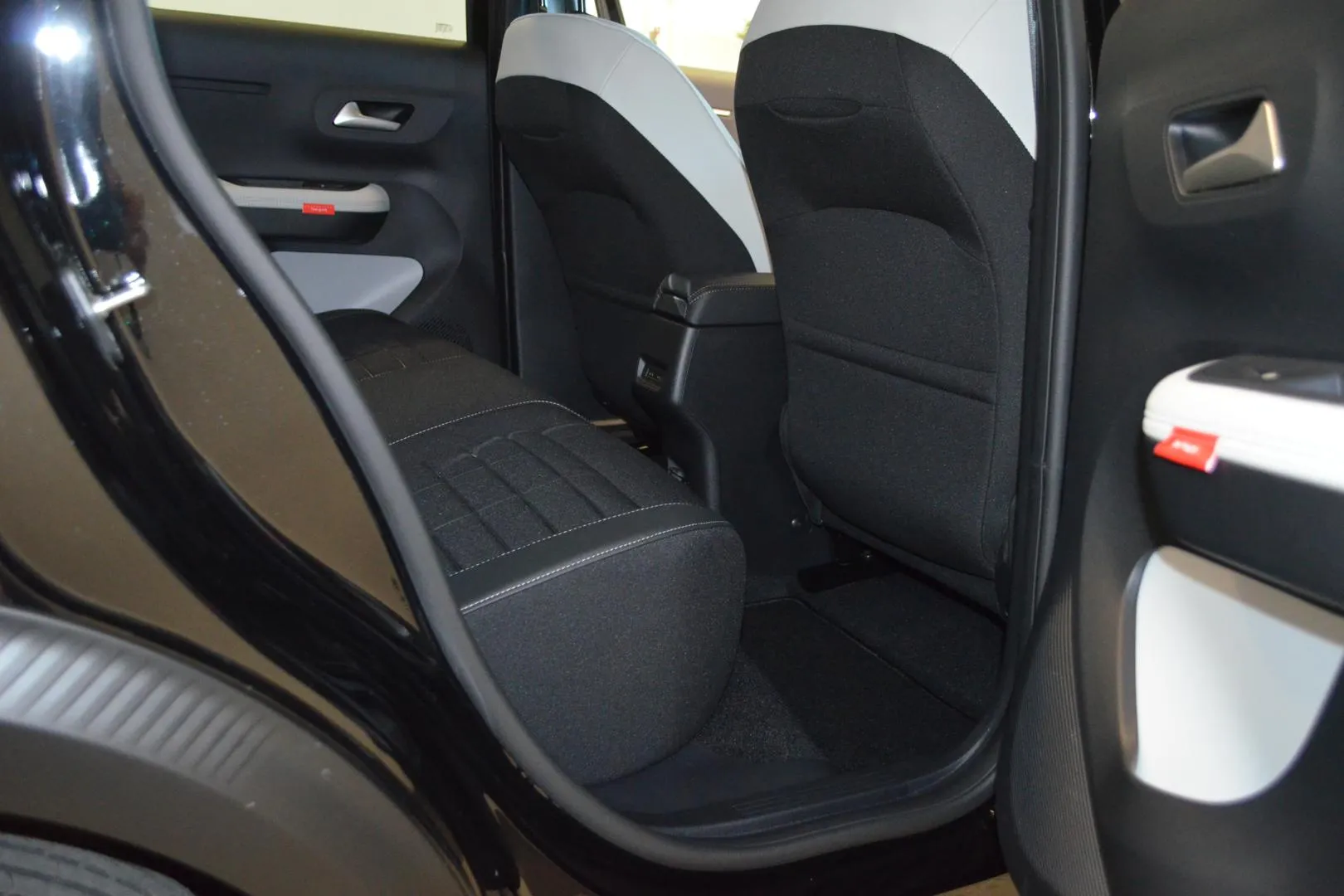 Citroen e-C3 NOA-198 carousel image