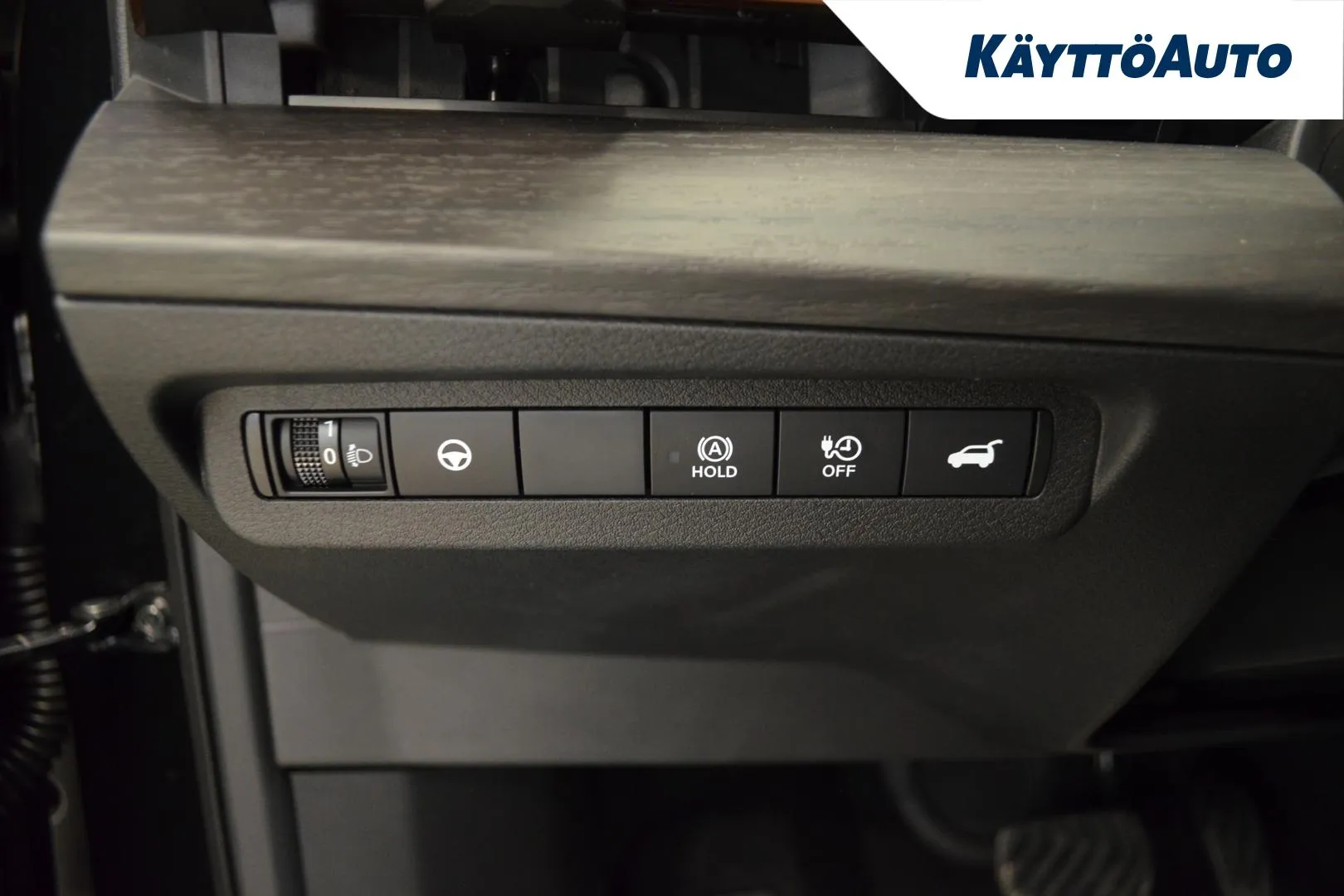 Nissan Ariya XTJ-141 carousel image