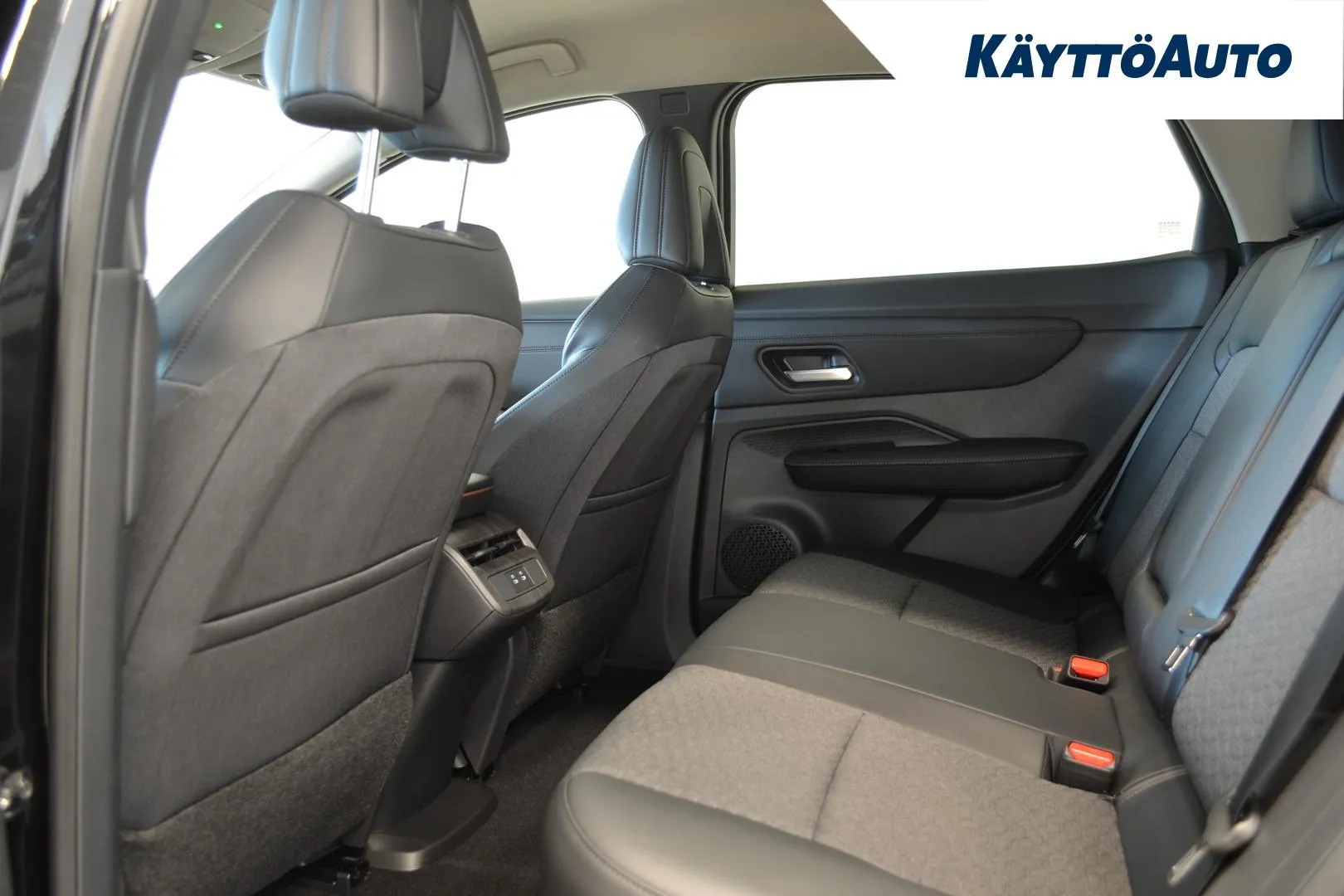 Nissan Ariya XTJ-141 carousel image