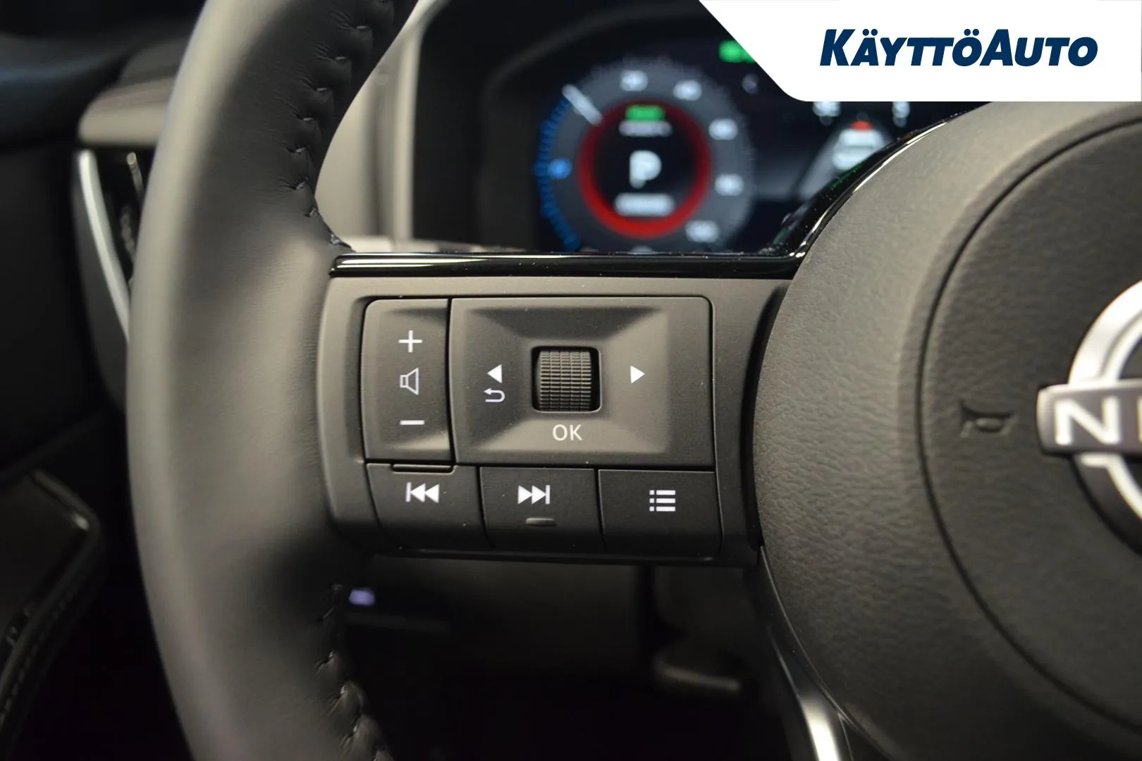 Nissan X-Trail SZJ-550 carousel image