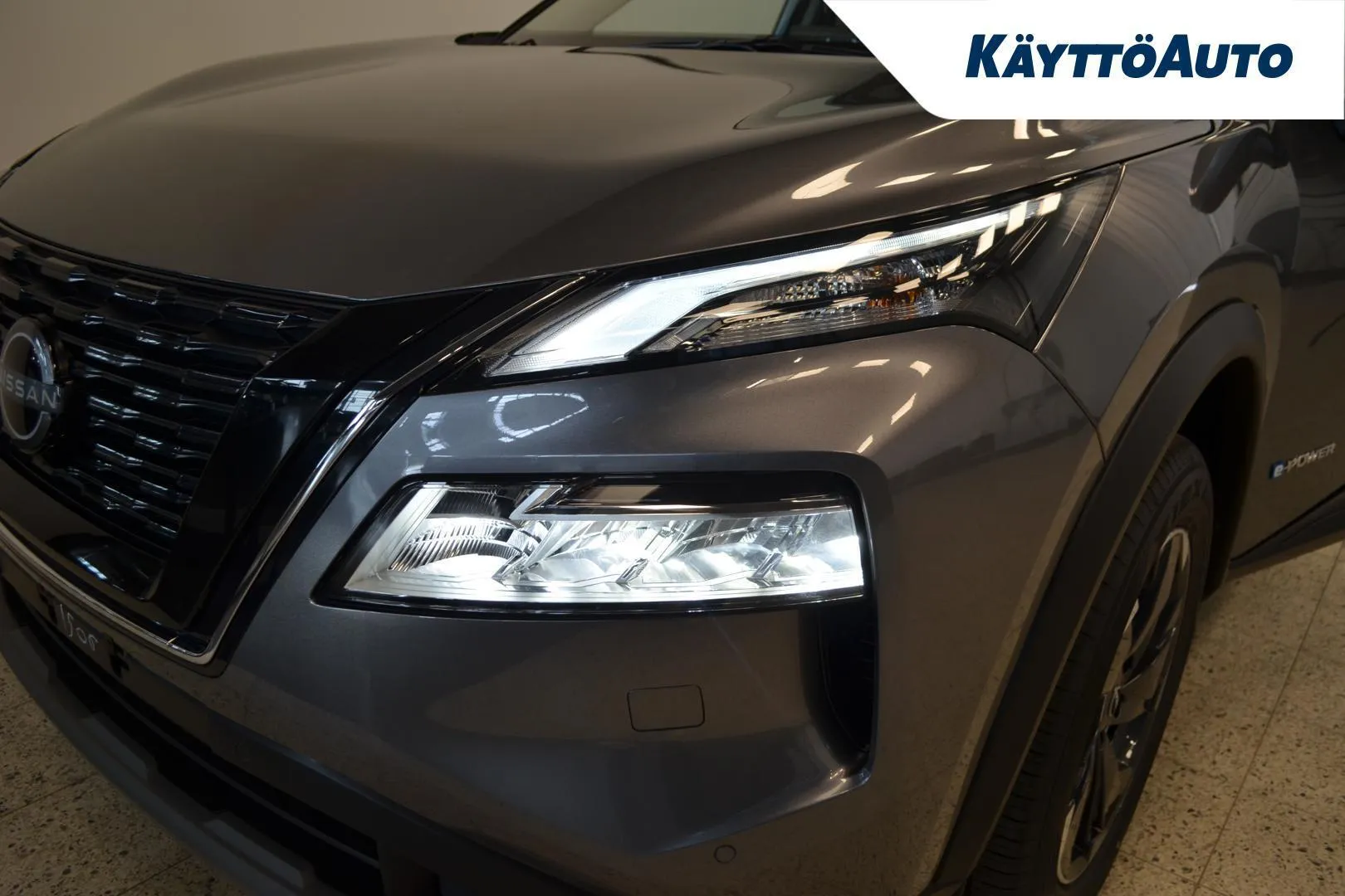 Nissan X-Trail SZJ-550 carousel image
