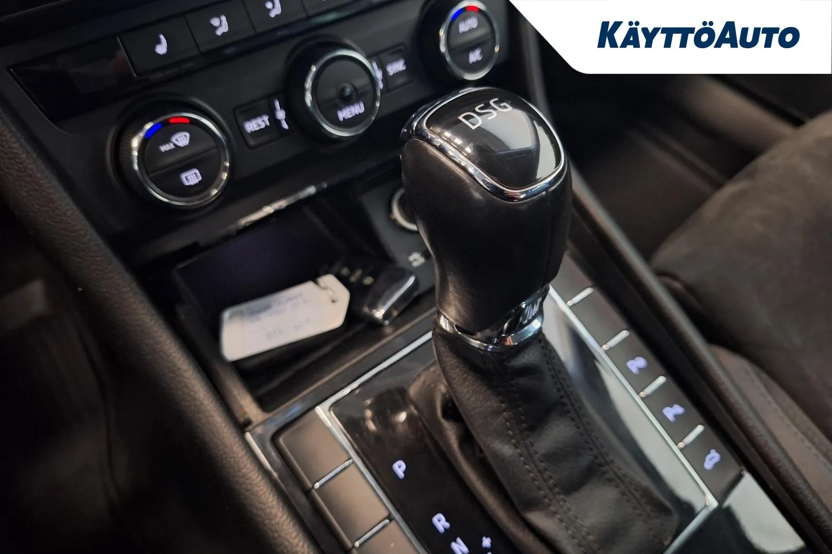 SKODA Superb BTL-607 carousel image