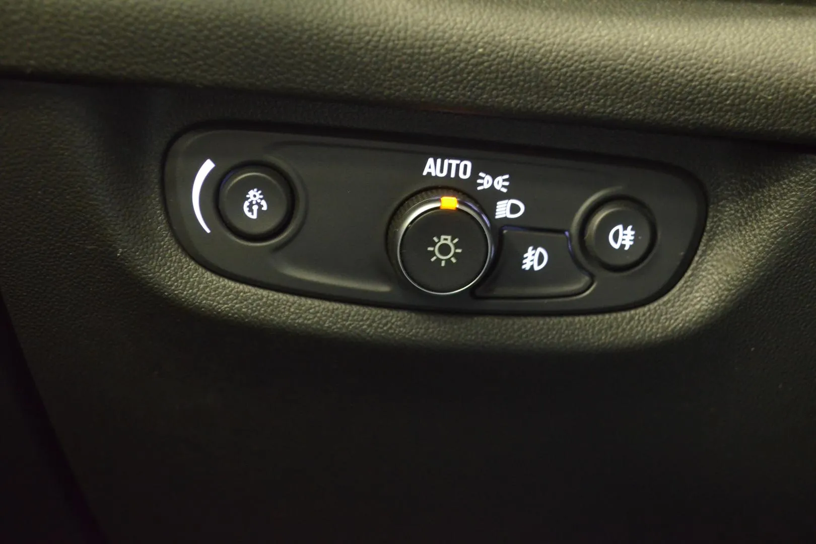 OPEL Insignia JLV-775 carousel image