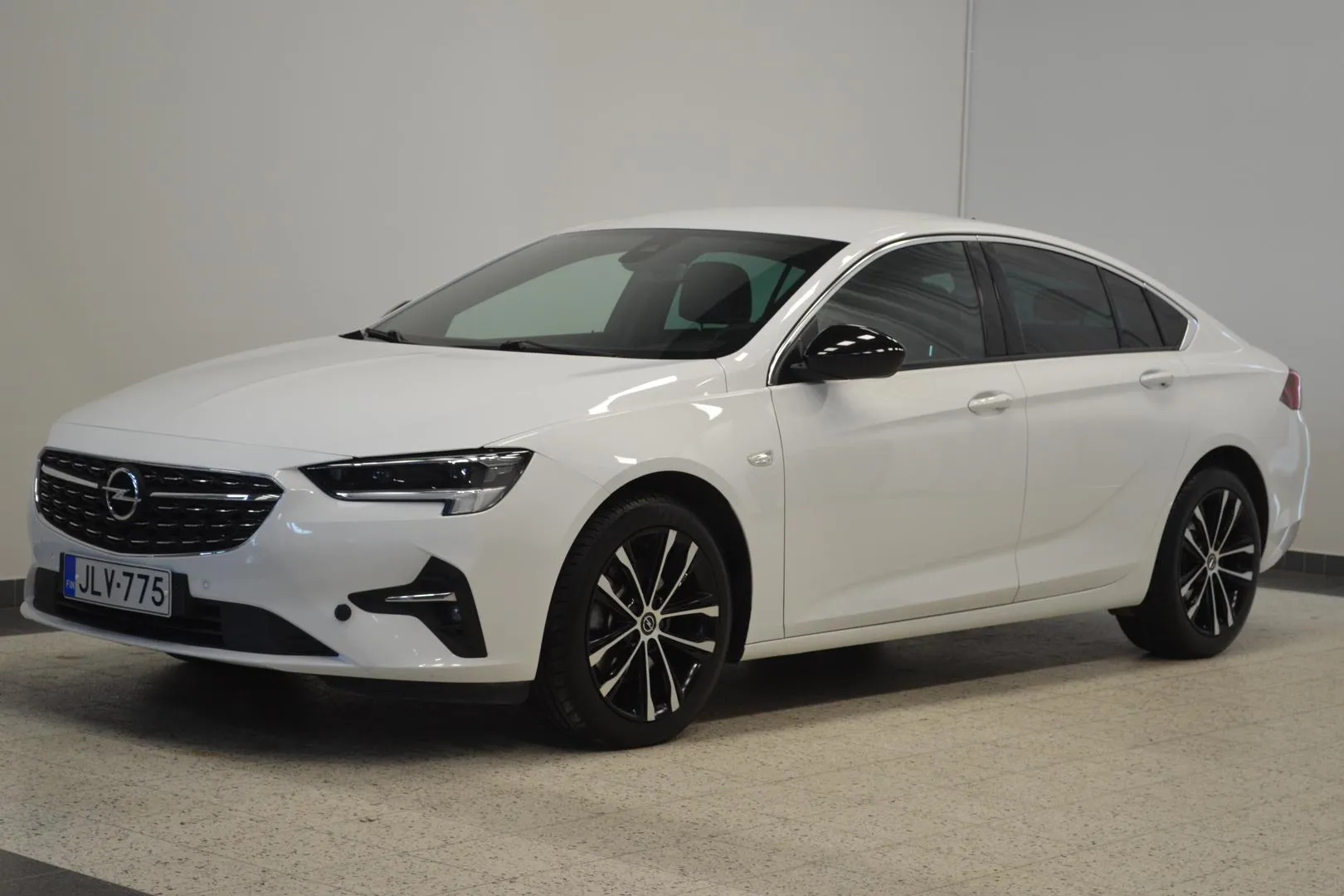 OPEL Insignia JLV-775 carousel image