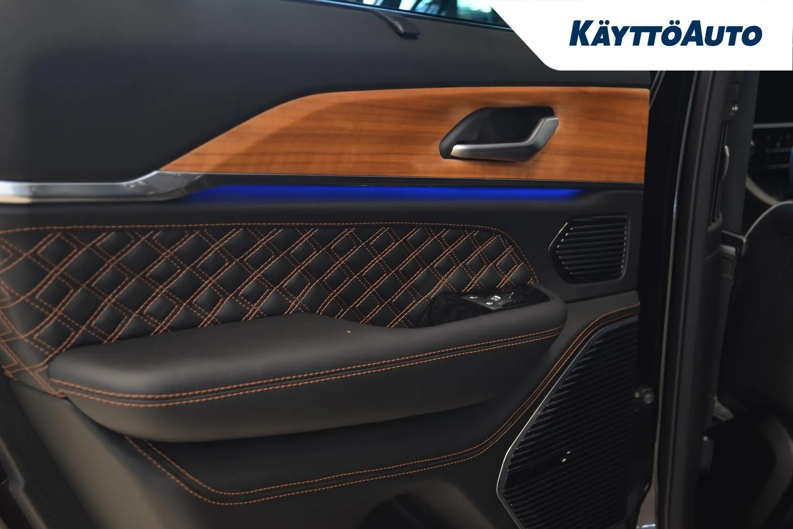 JEEP Grand Cherokee JNN-621 carousel image