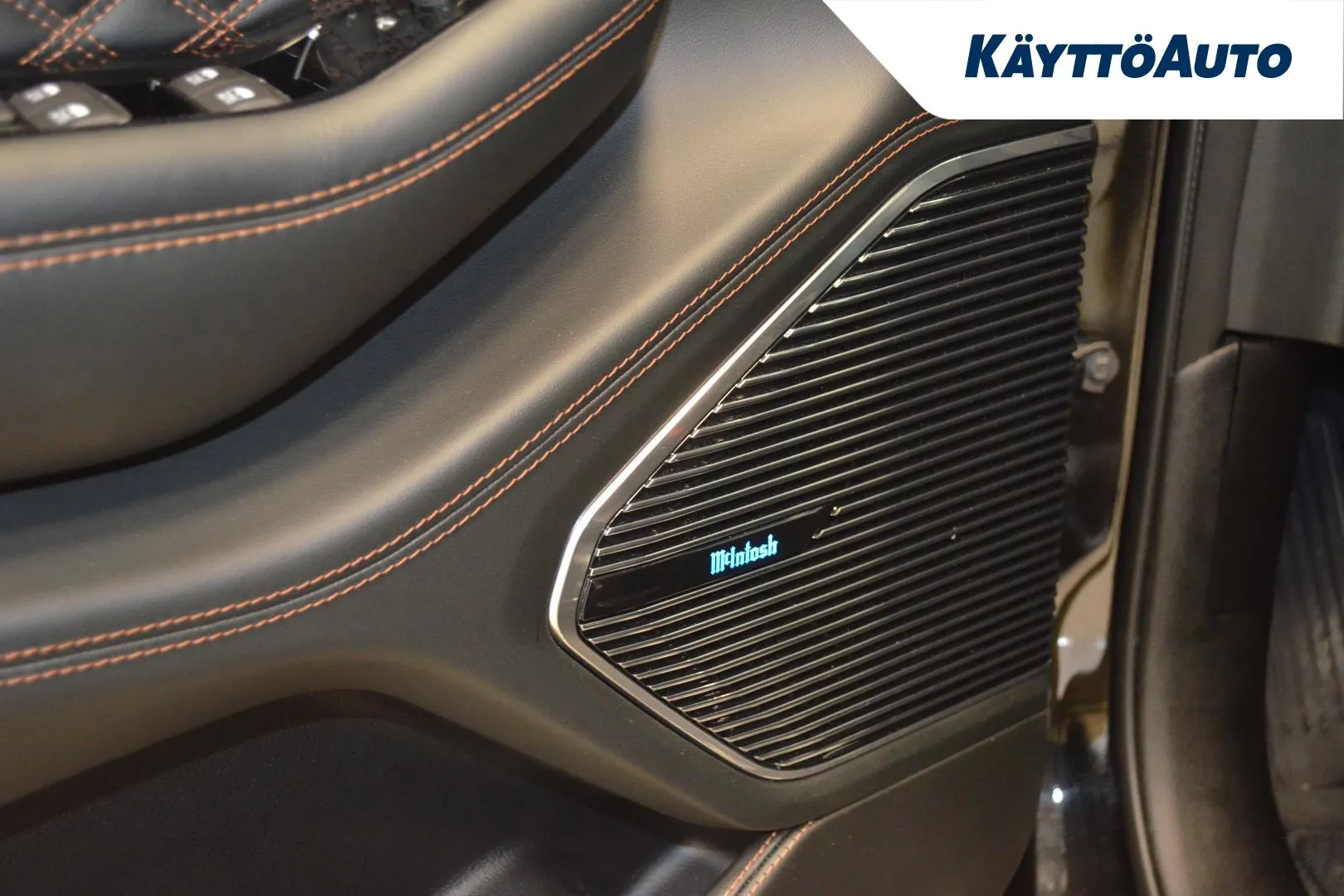 JEEP Grand Cherokee JNN-621 carousel image