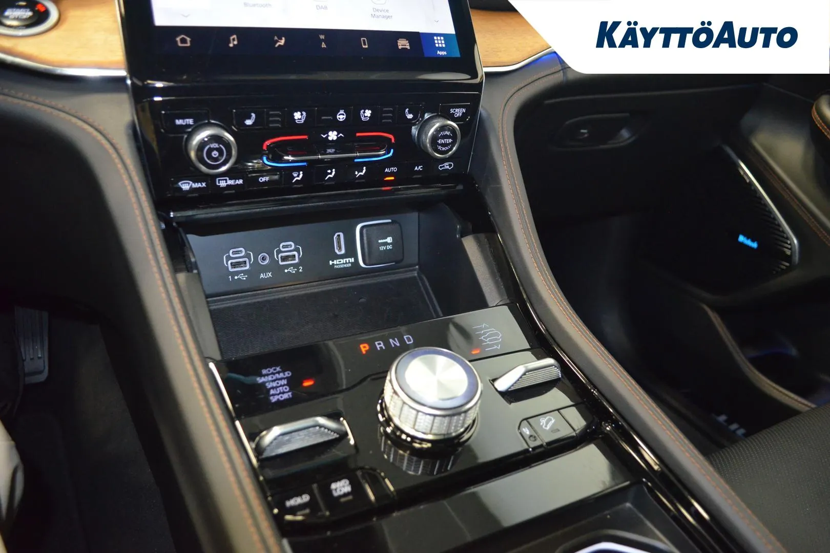 JEEP Grand Cherokee JNN-621 carousel image