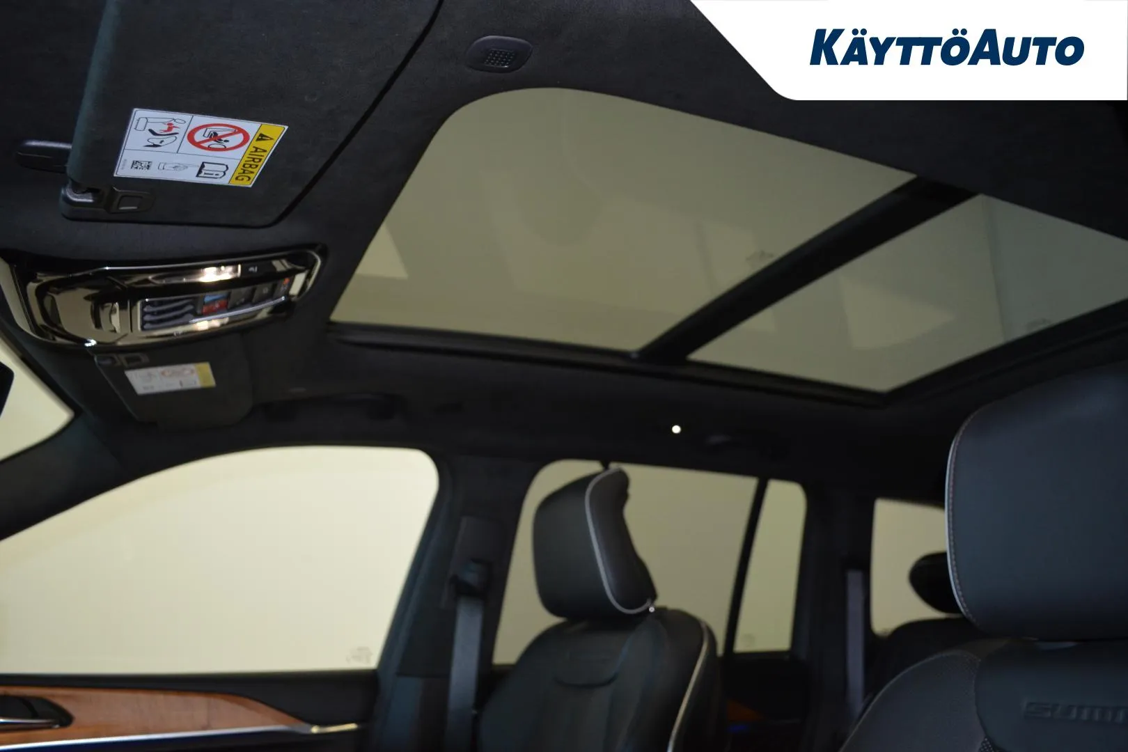 JEEP Grand Cherokee JNN-621 carousel image