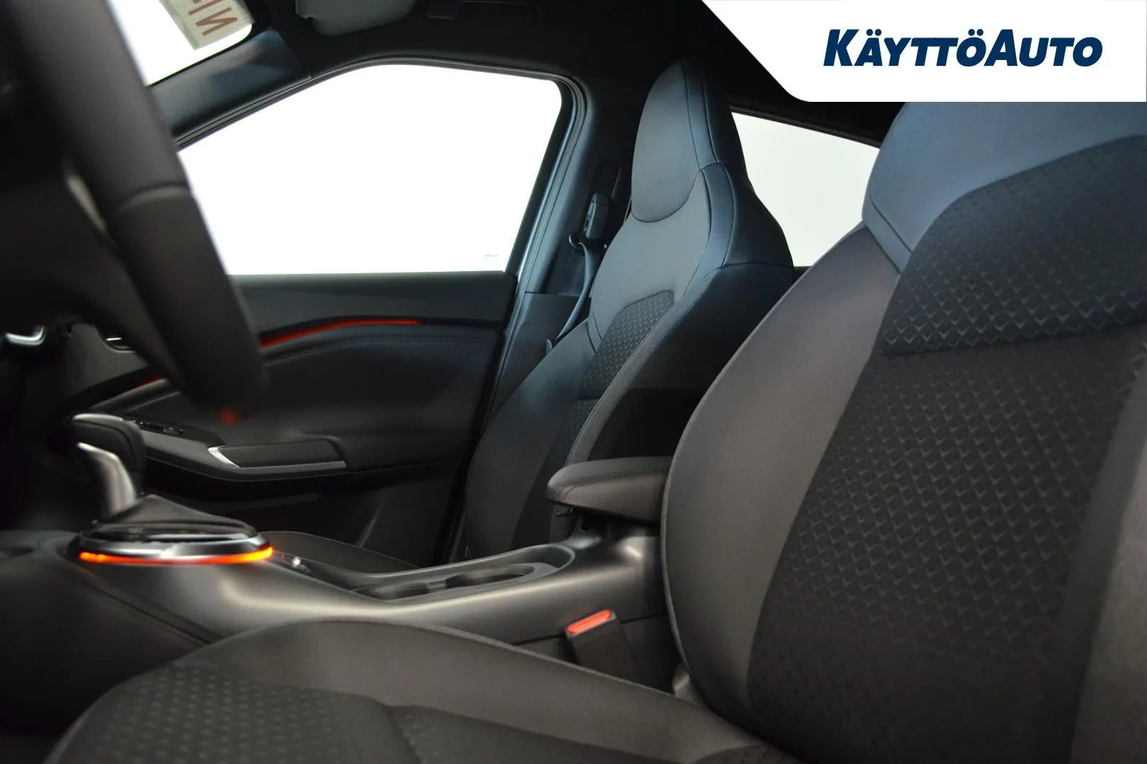 Nissan Juke RXE-739 carousel image