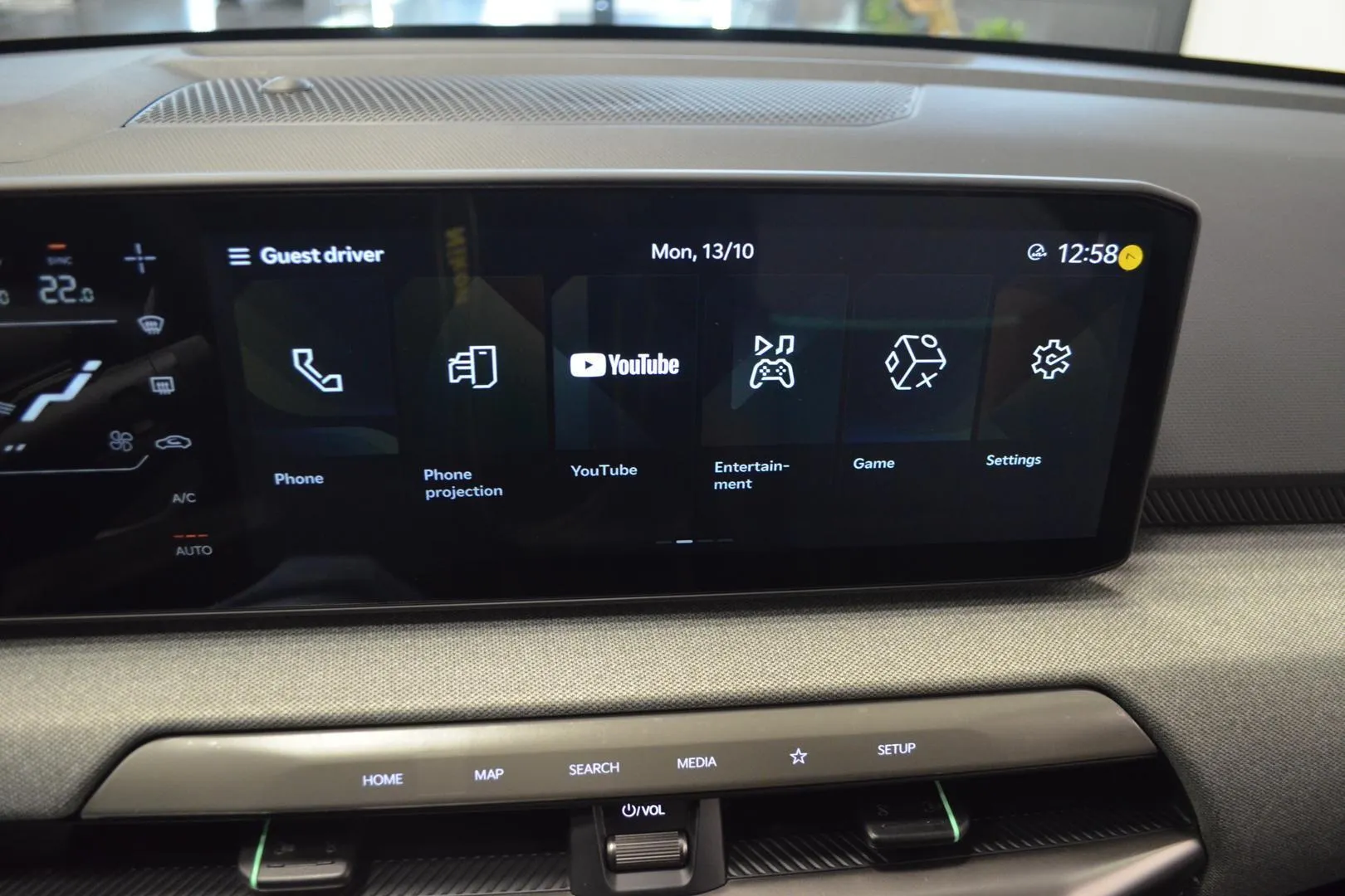 Kia EV4 IST-868 carousel image