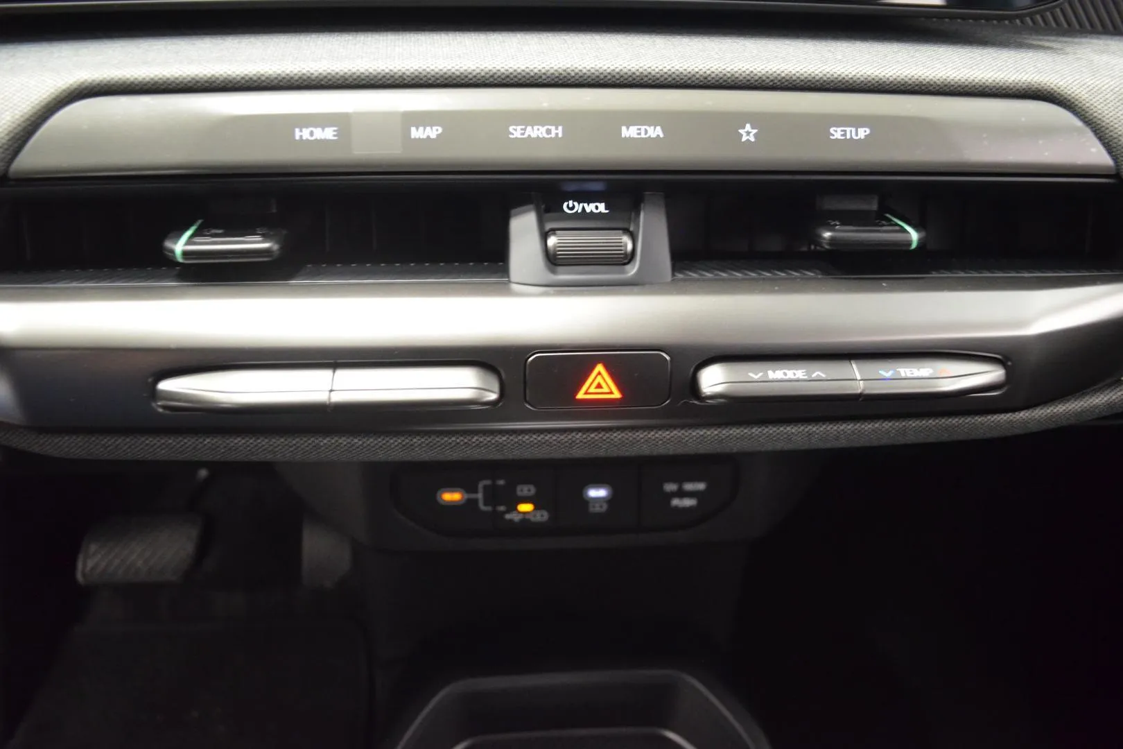 Kia EV4 IST-868 carousel image