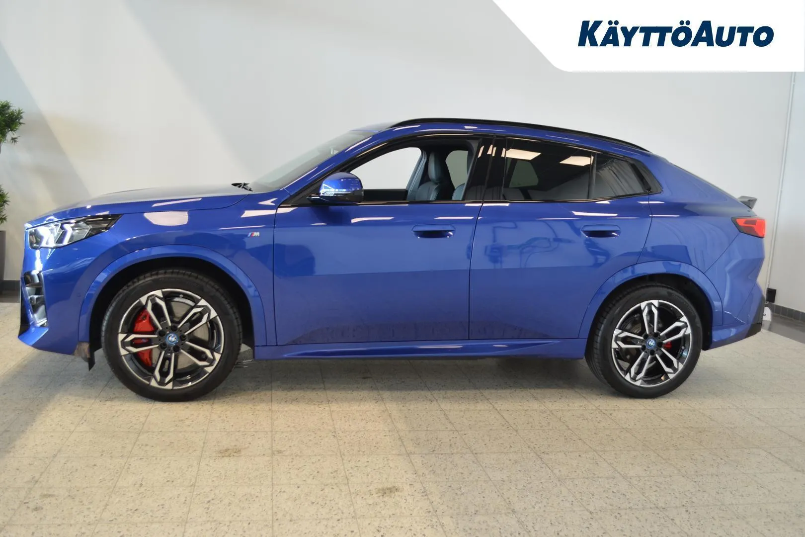 BMW iX2 XTC-484 carousel image