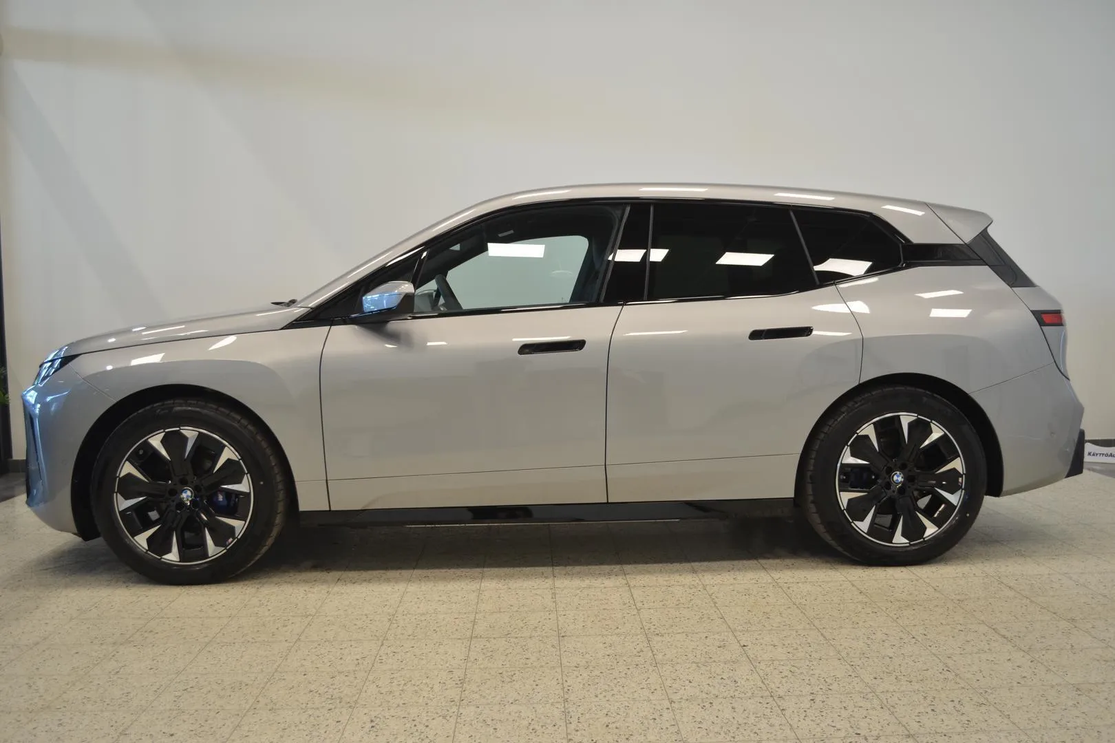 BMW iX JOK-690 carousel image