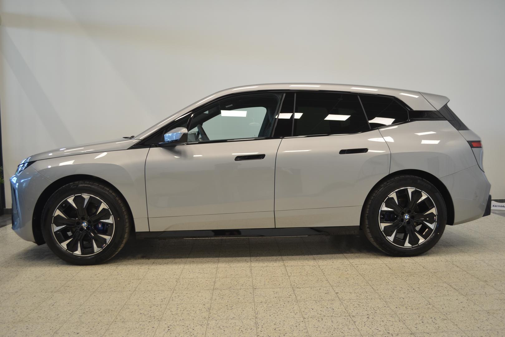 BMW iX xDrive60 Charged M Sport 2026, kuva 3/30