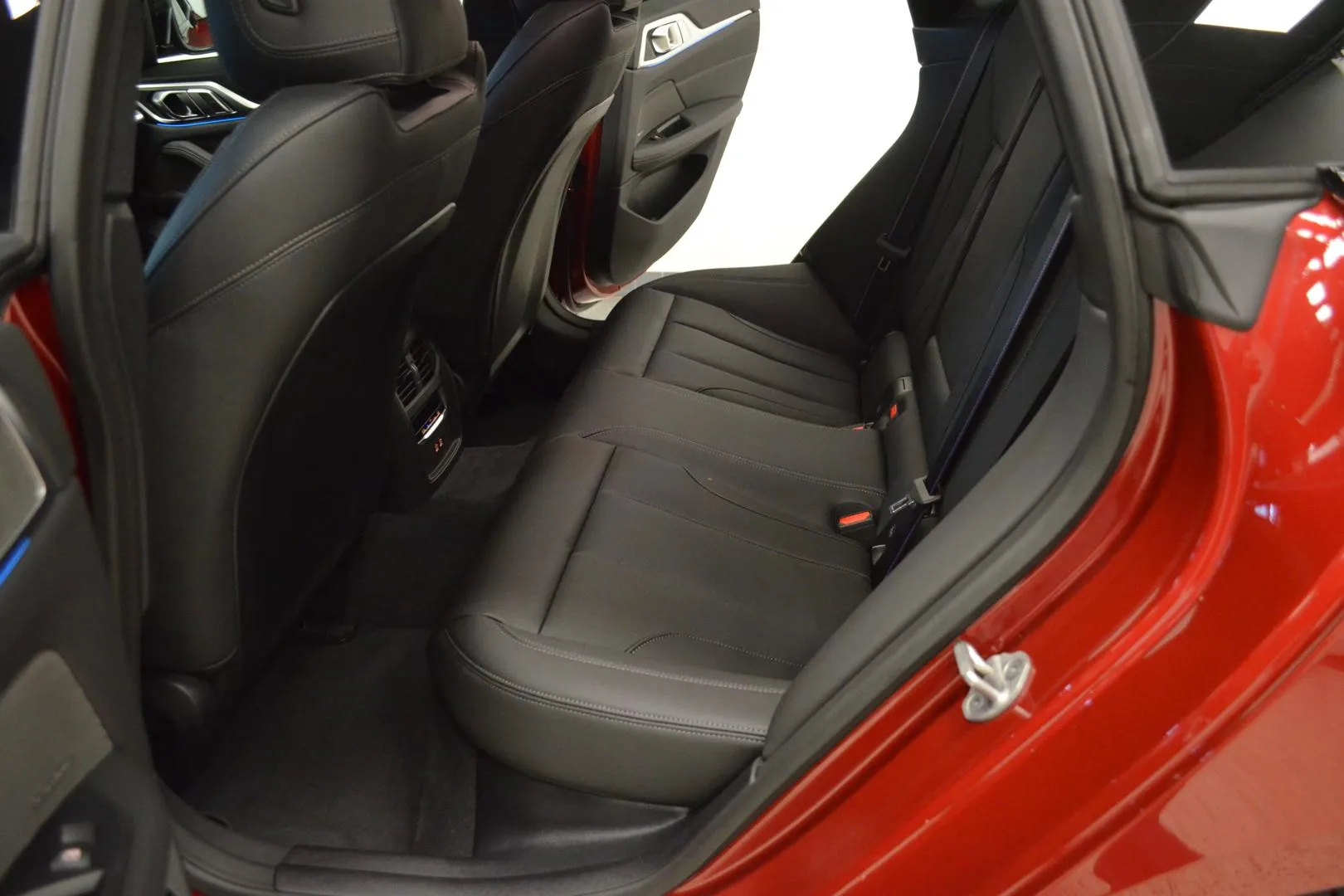 BMW i4 M60 KXL-325 carousel image