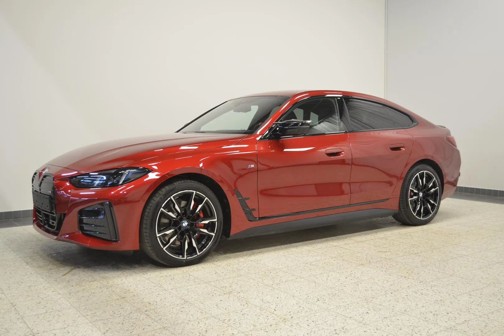 BMW i4 M60 KXL-325 carousel image