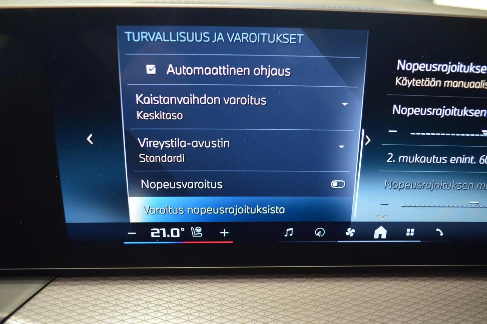BMW i4 M60 KXL-325 carousel image
