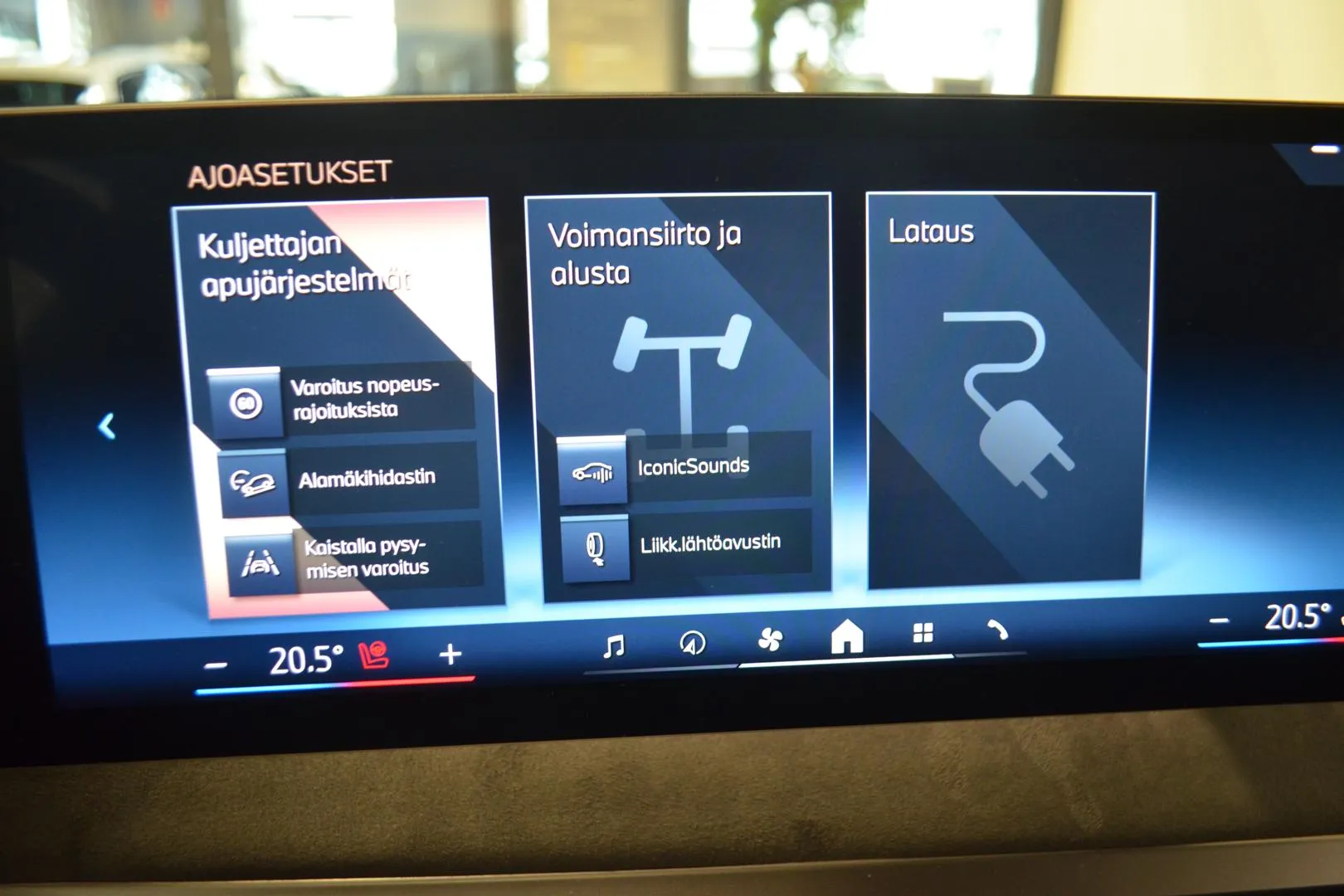 BMW iX JON-994 carousel image