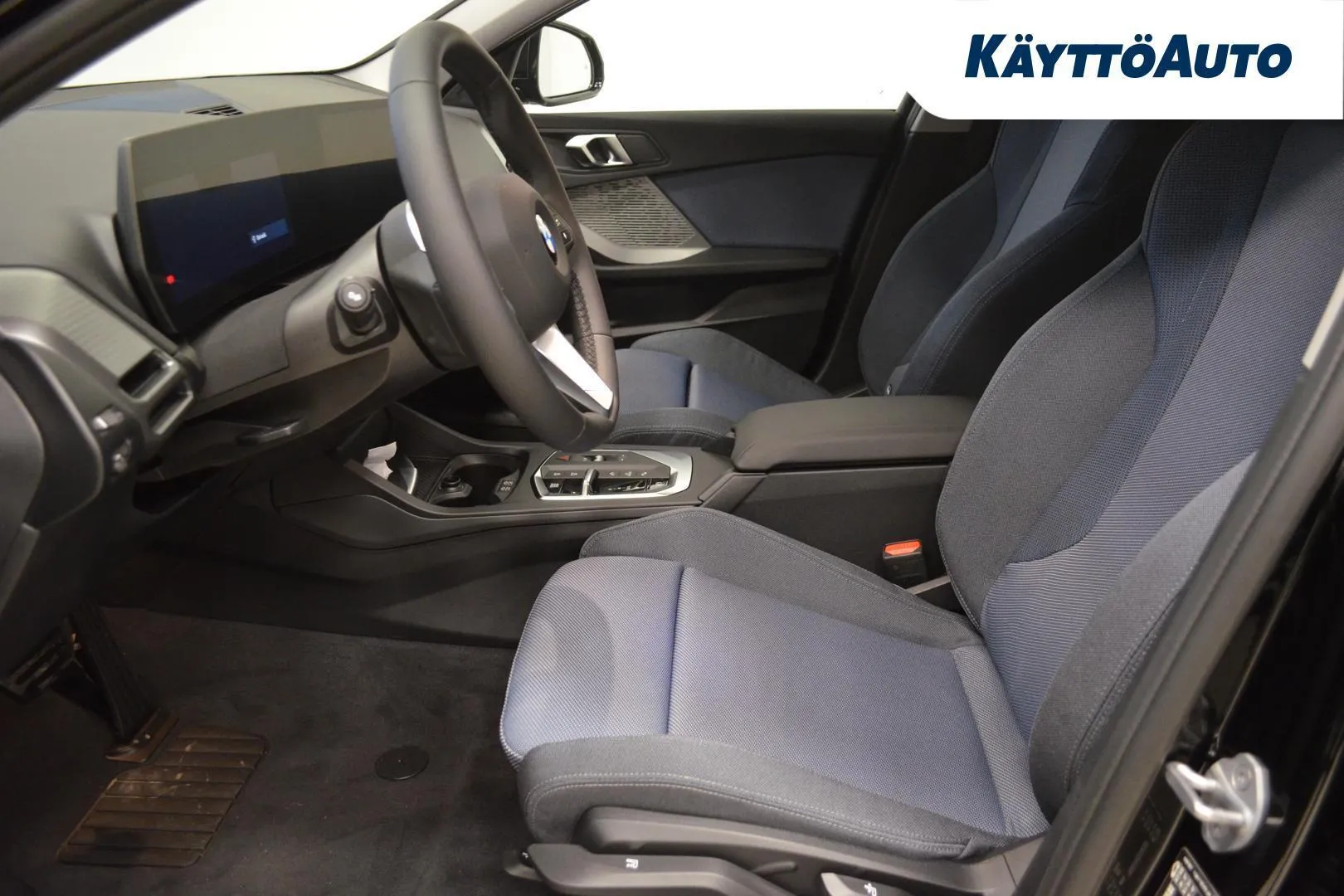 BMW 120 LTP-735 carousel image