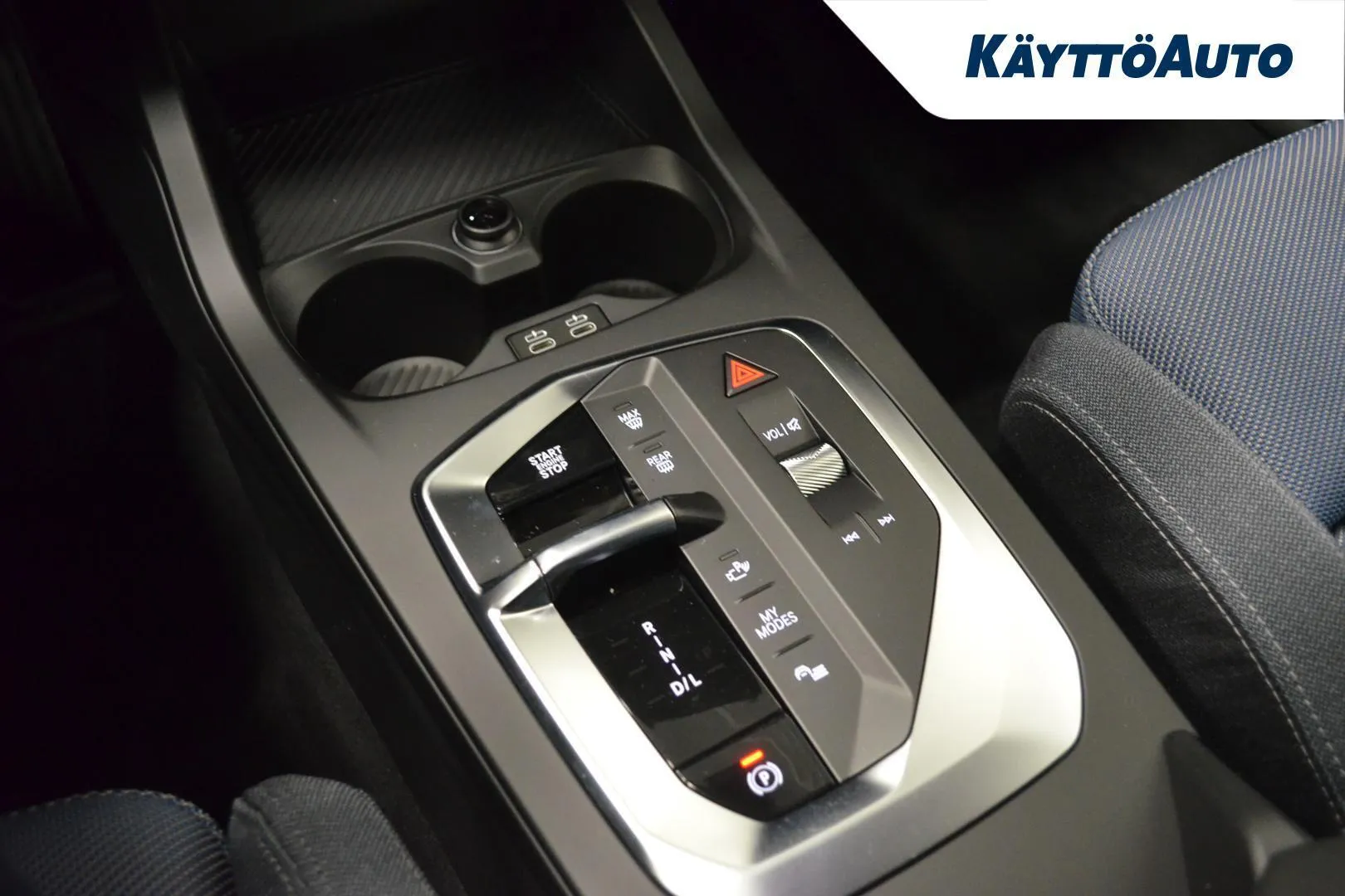 BMW 120 LTP-735 carousel image