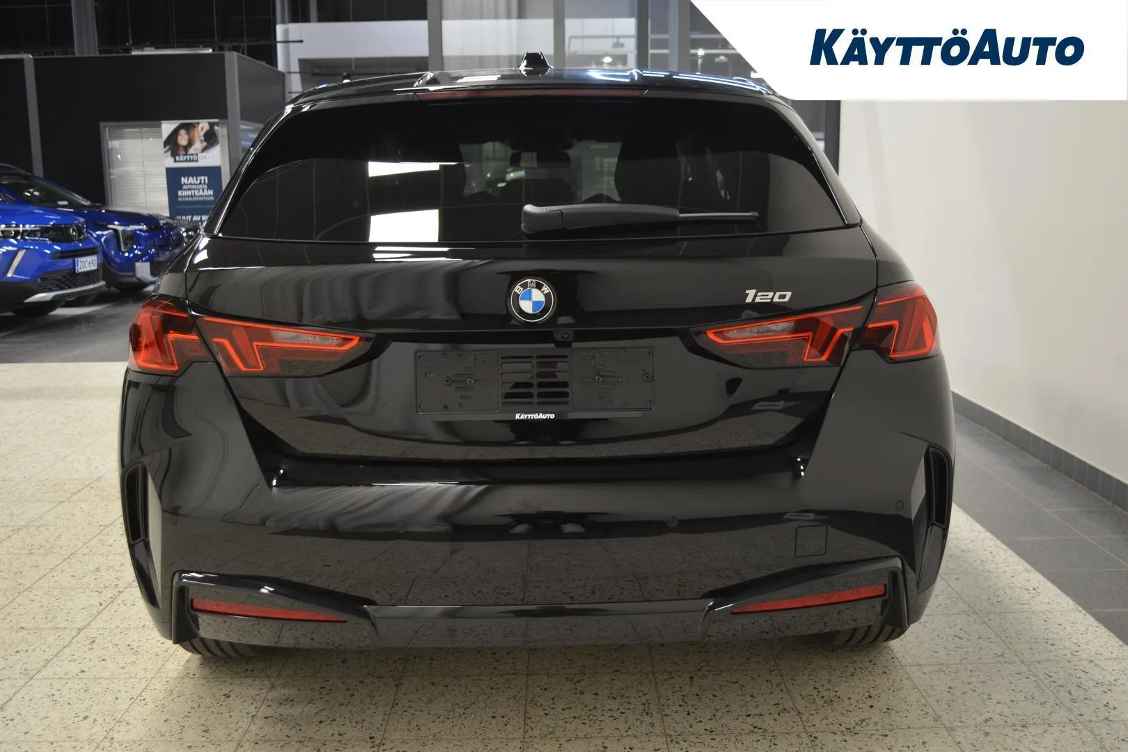 BMW 120 LTP-735 carousel image