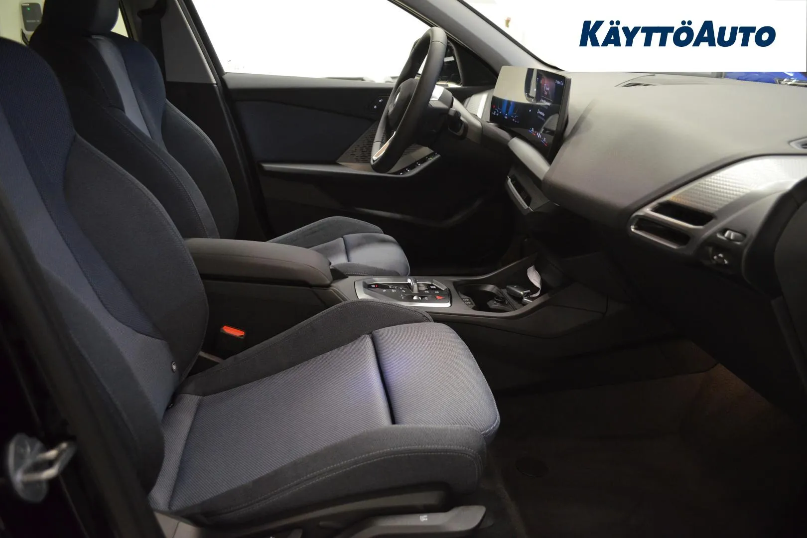 BMW 120 LTP-735 carousel image